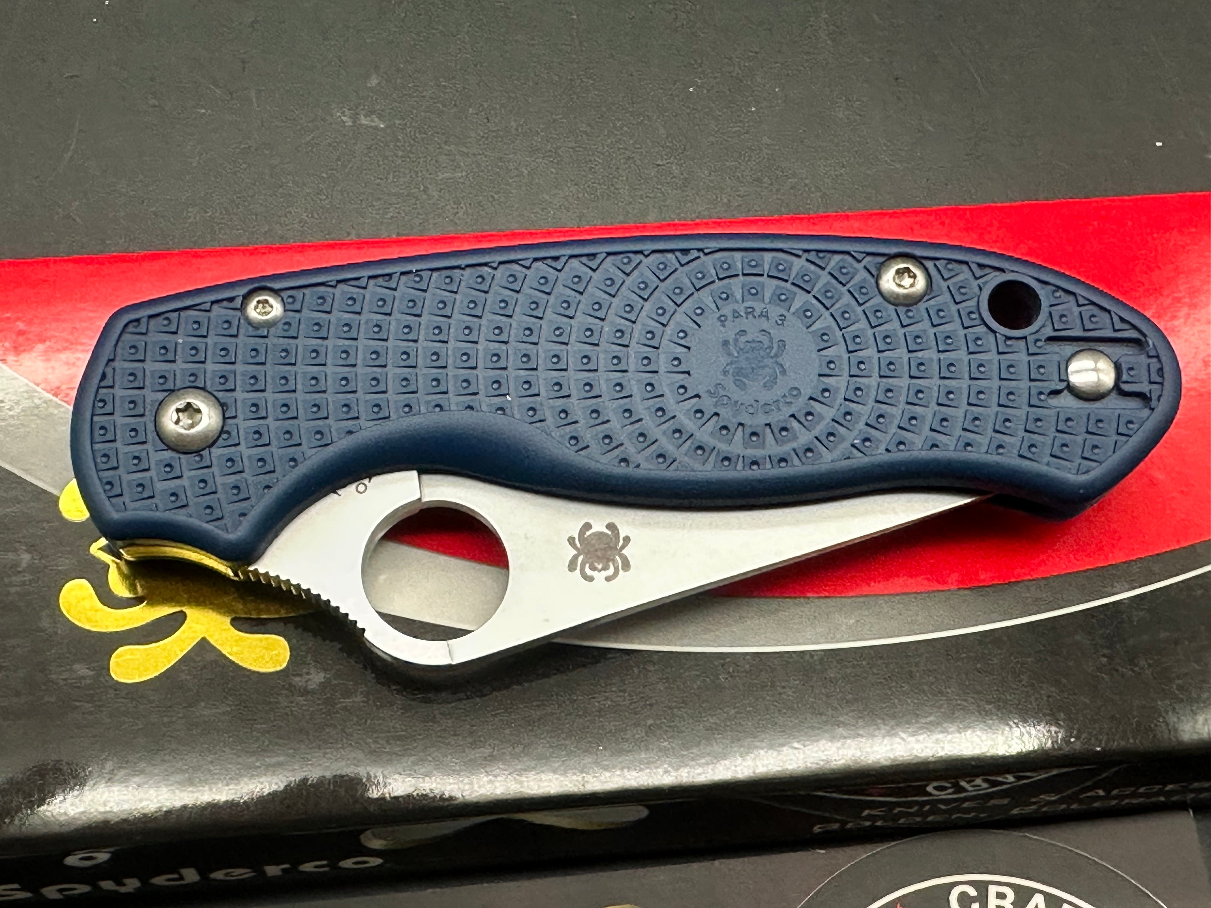 Spyderco Para 3 Lightweight (NEW), 2.93" CTS BD1N Stonewash Blade with Cobalt  Blue FRN Handle