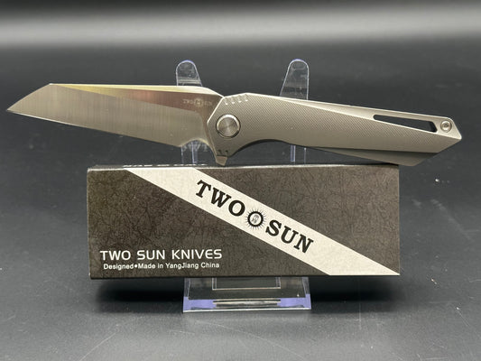 TwoSun TS298 titanium scales w/14c28n blade