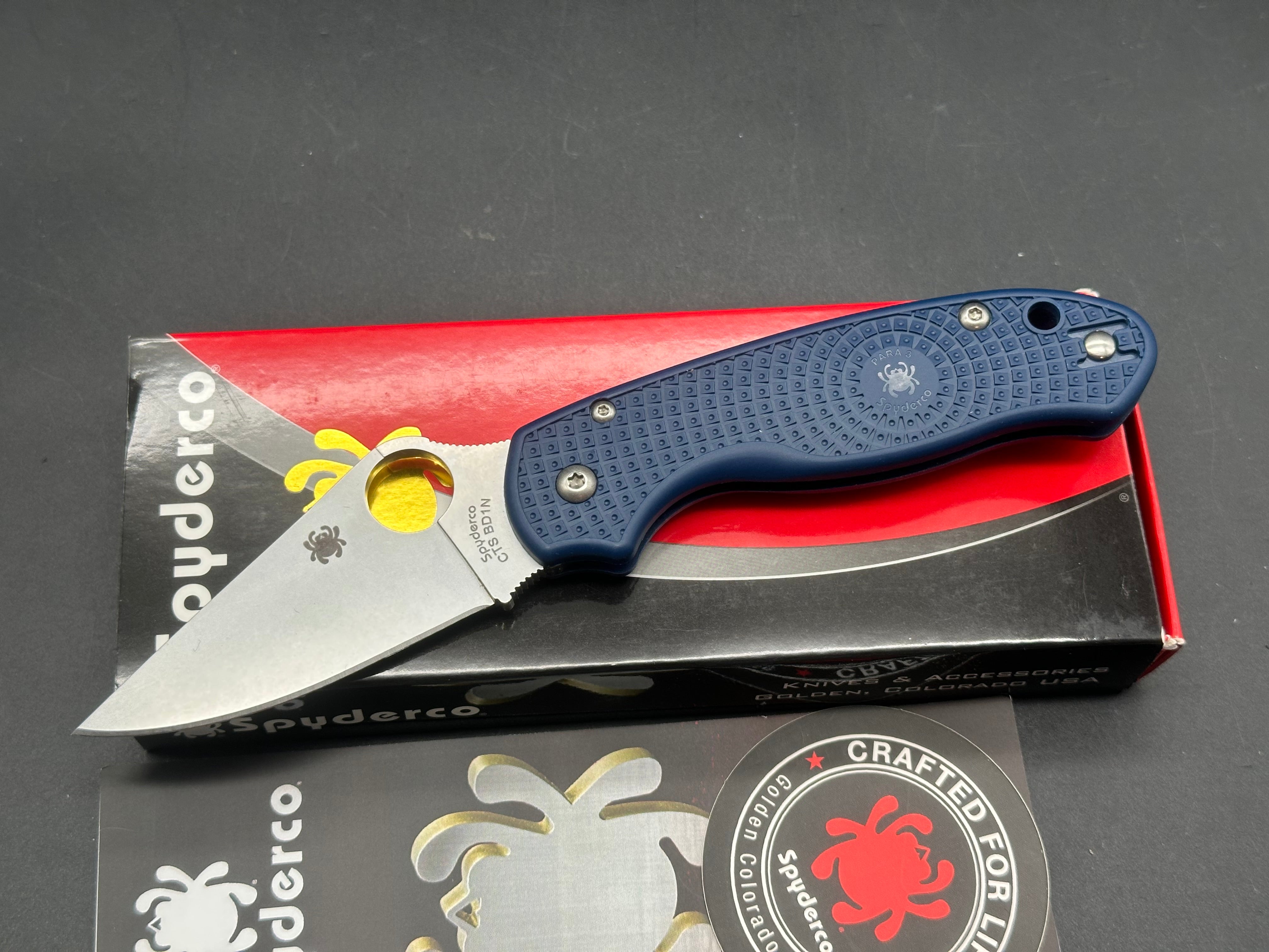 Spyderco Para 3 Lightweight (NEW), 2.93" CTS BD1N Stonewash Blade with Cobalt  Blue FRN Handle