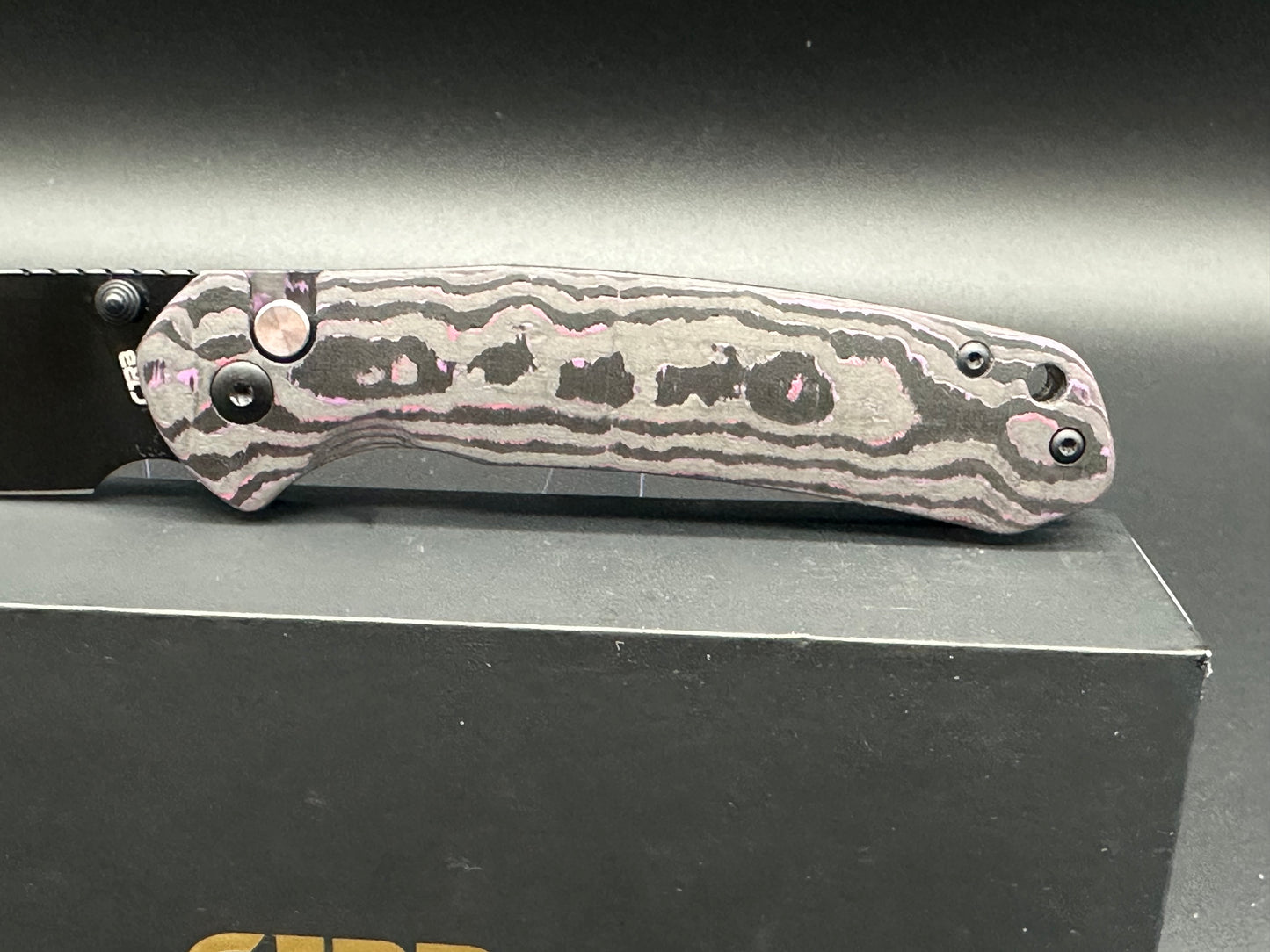 CJRB Pyrite BHQ Exclusive Ti Button Lock Knife Purple Haze Fat Carbon (3.1" PVD)