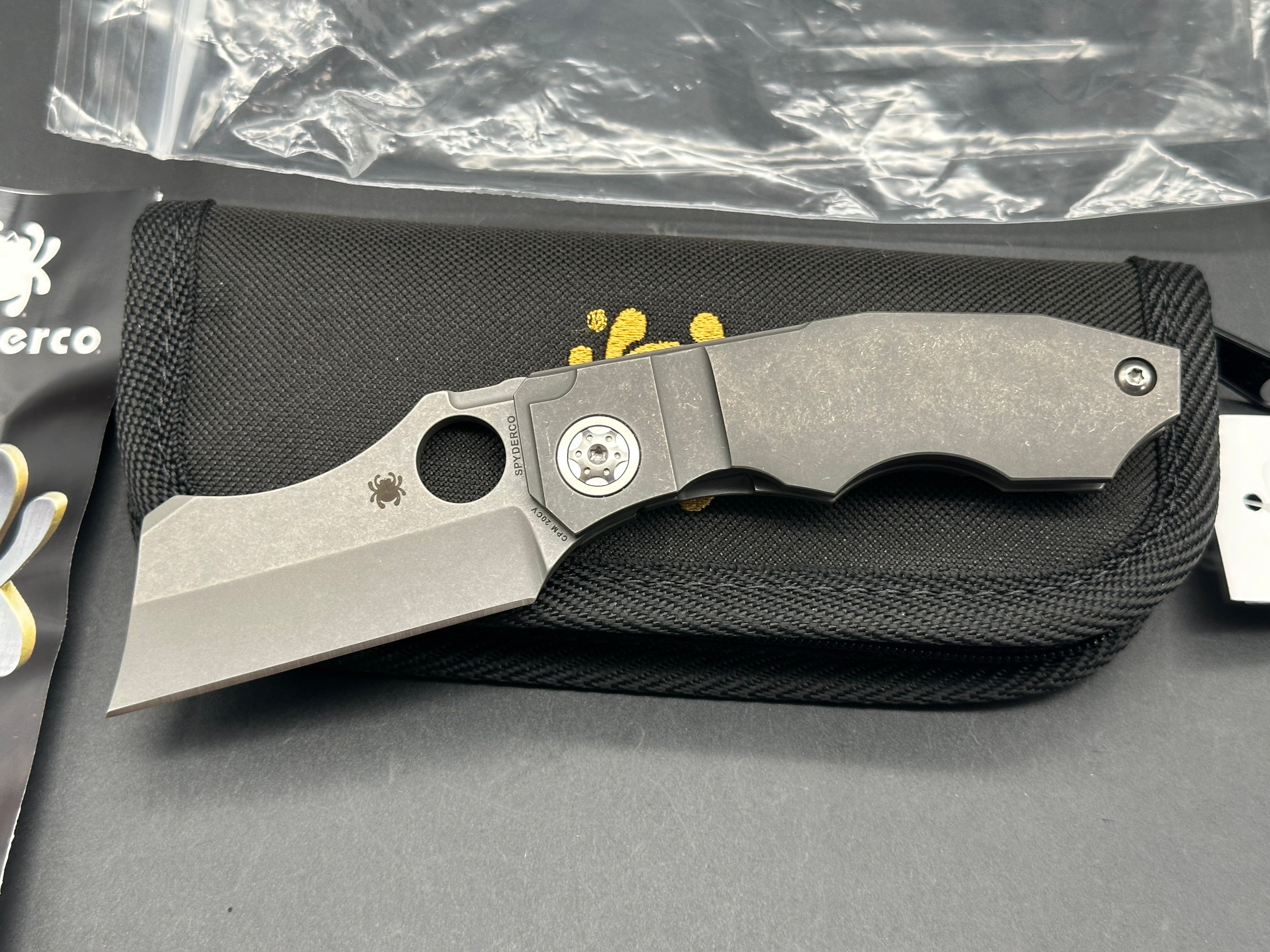 Spyderco Stovepipe (C260TIP), Dark Stonewashed Hollow Ground CPM-20CV CLeaver Blade, Dark Stonewashed Titanium Handles
