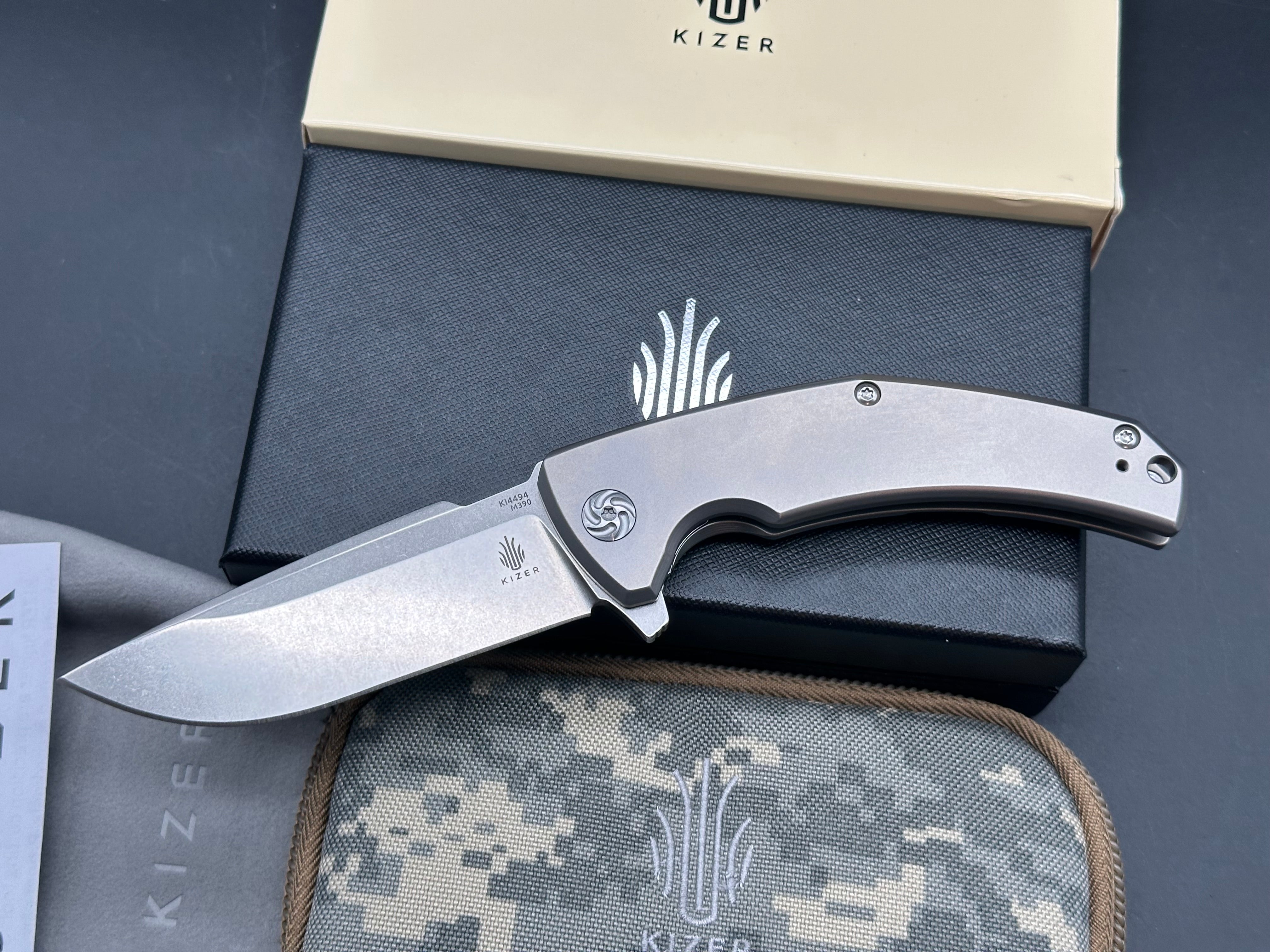 Kizer Mjolnir (Ki4494), Stonewashed M390 Blade, Bead Blasted Titanium Handles, Bead Blasted Titanium Pocket Clip