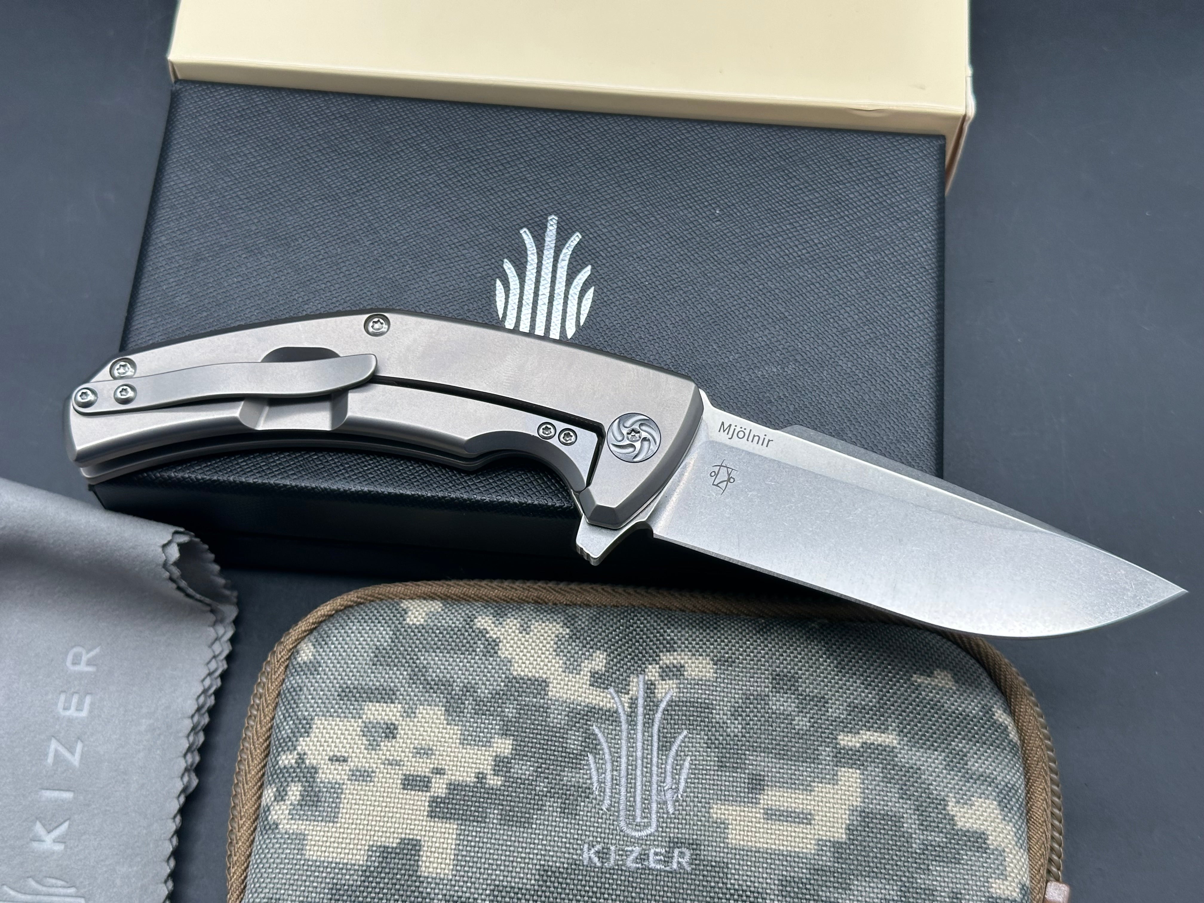 Kizer Mjolnir (Ki4494), Stonewashed M390 Blade, Bead Blasted Titanium Handles, Bead Blasted Titanium Pocket Clip