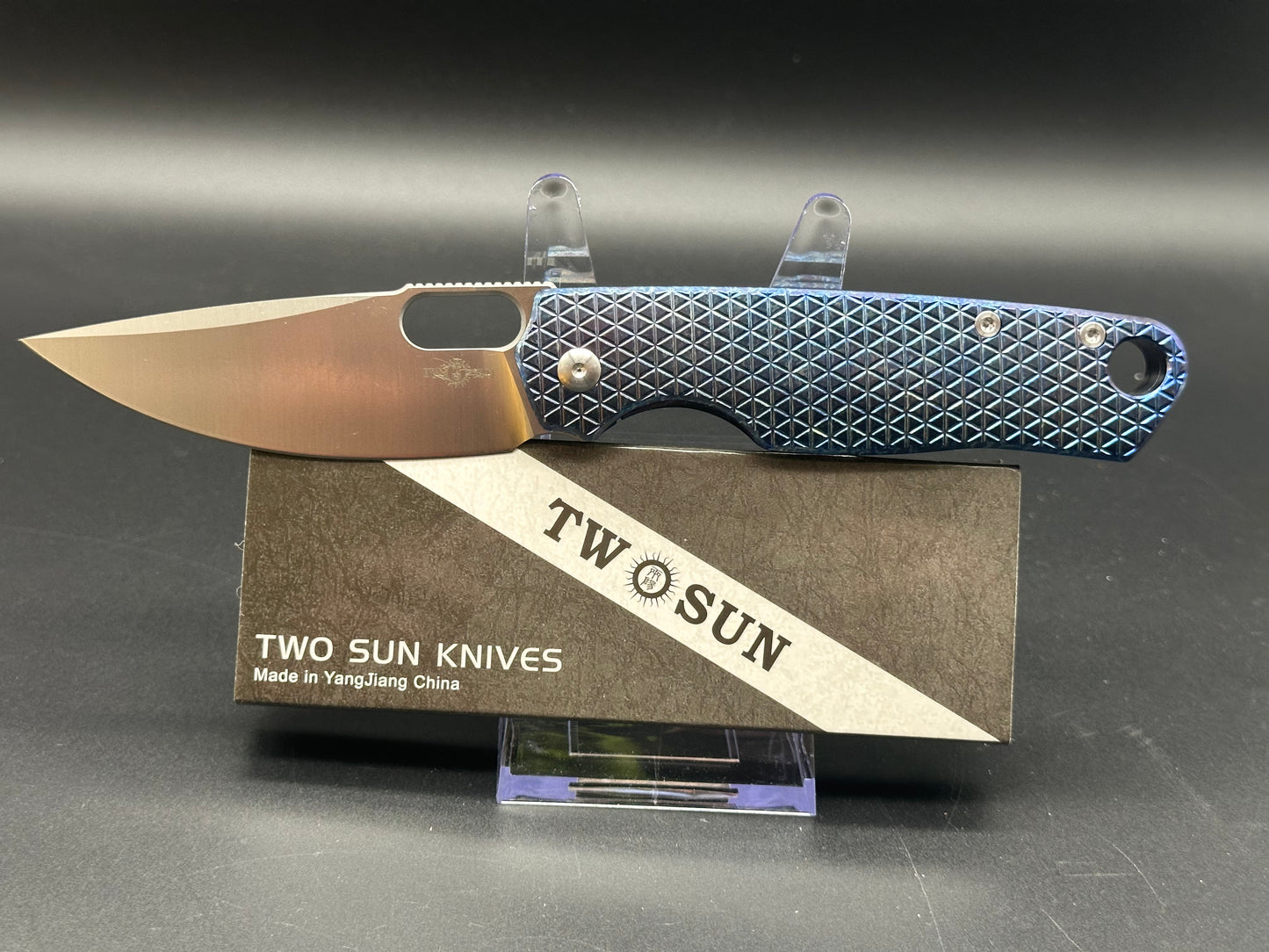 TWOSUN BLUE TITANIUM HANDLE FLIPPER POCKET KNIFE N690 STEEL TS430-N690-BL