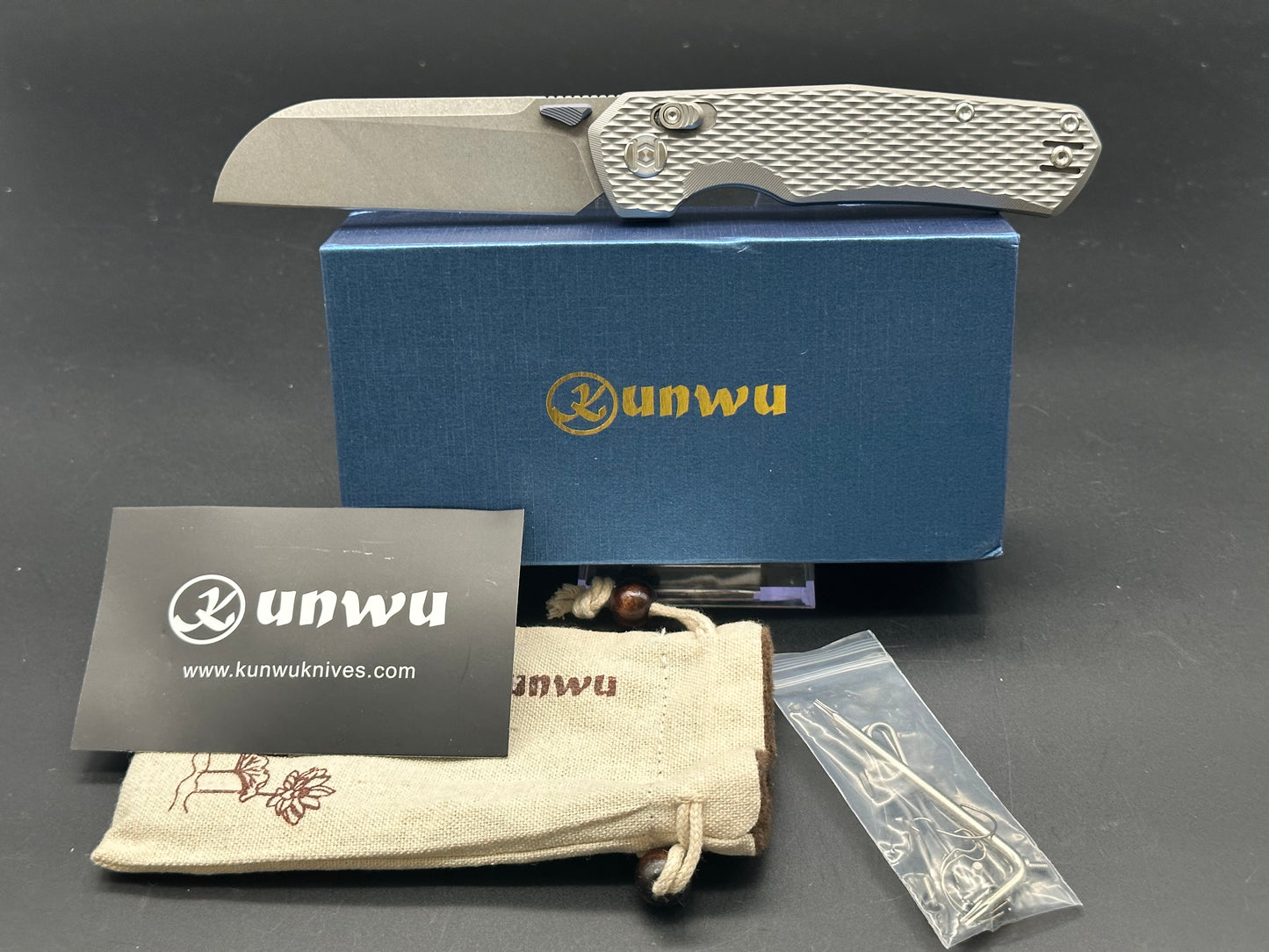 Kunwu Chad diamond titanium scales w/PM60 blade