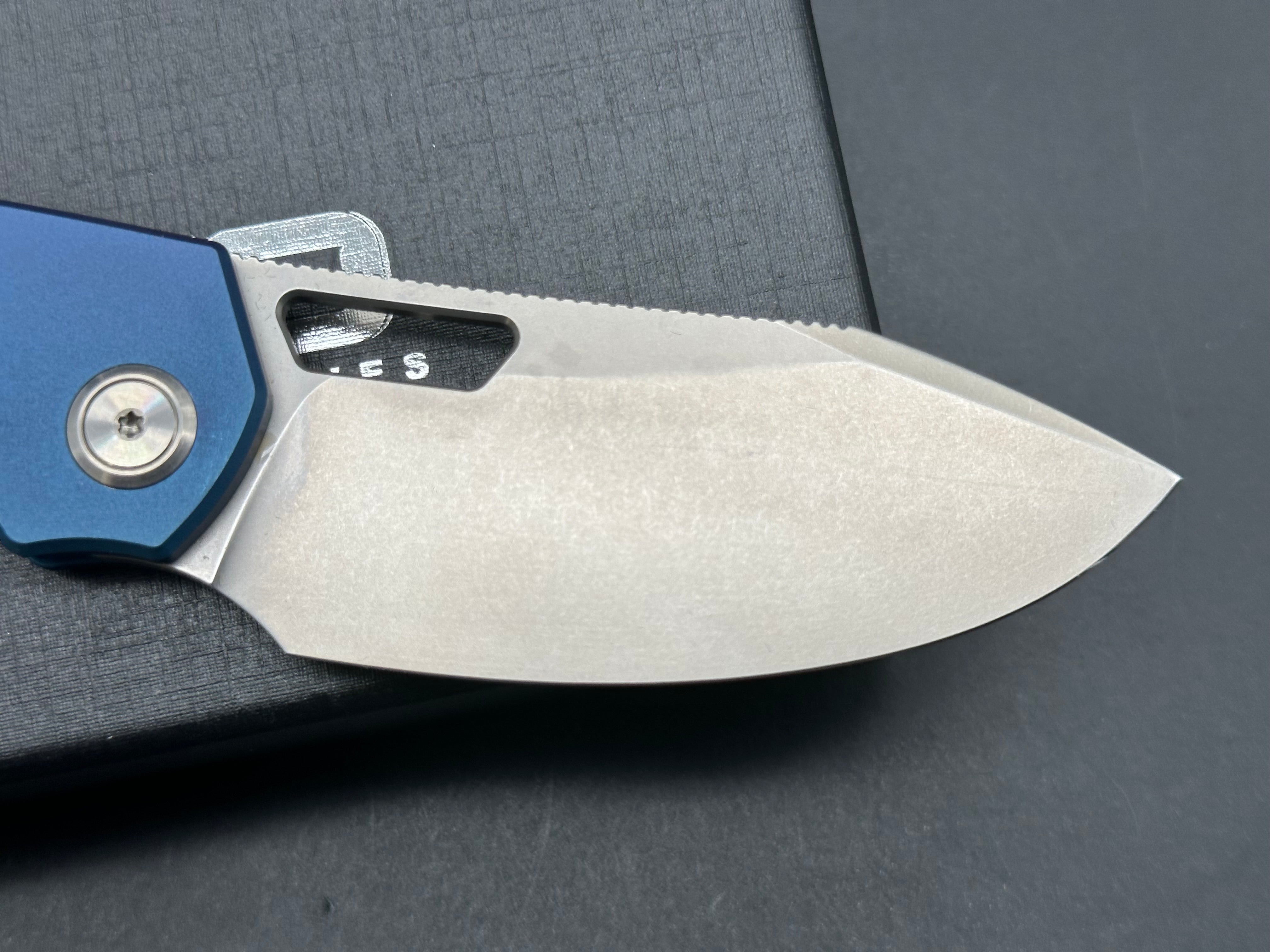 Divo growler 2 blue aluminum