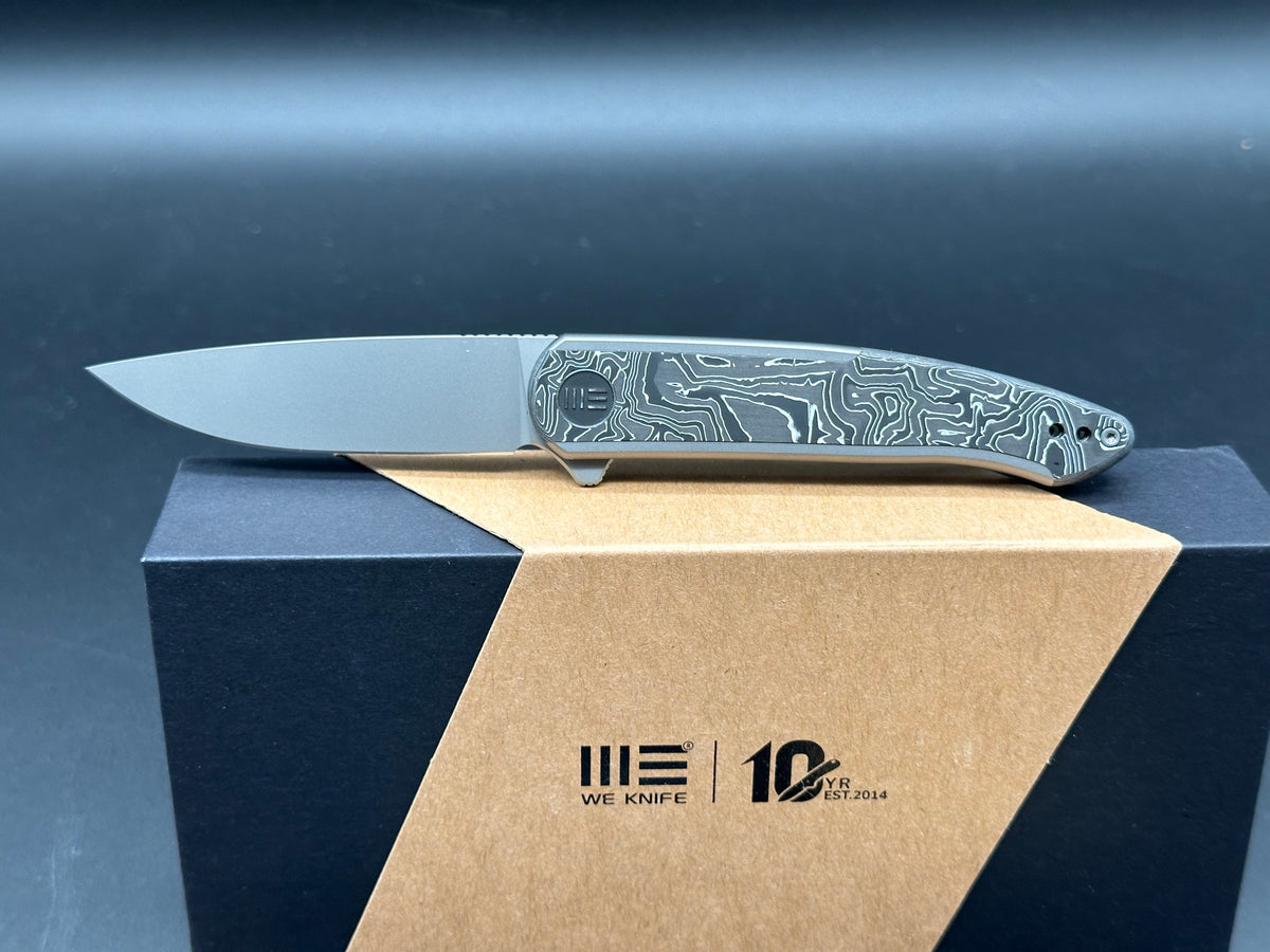 WE SMOOTH SENTINEL FOLDING KNIFE GRAY/BLACK TITANIUM/ALUMINUM FOIL CAR