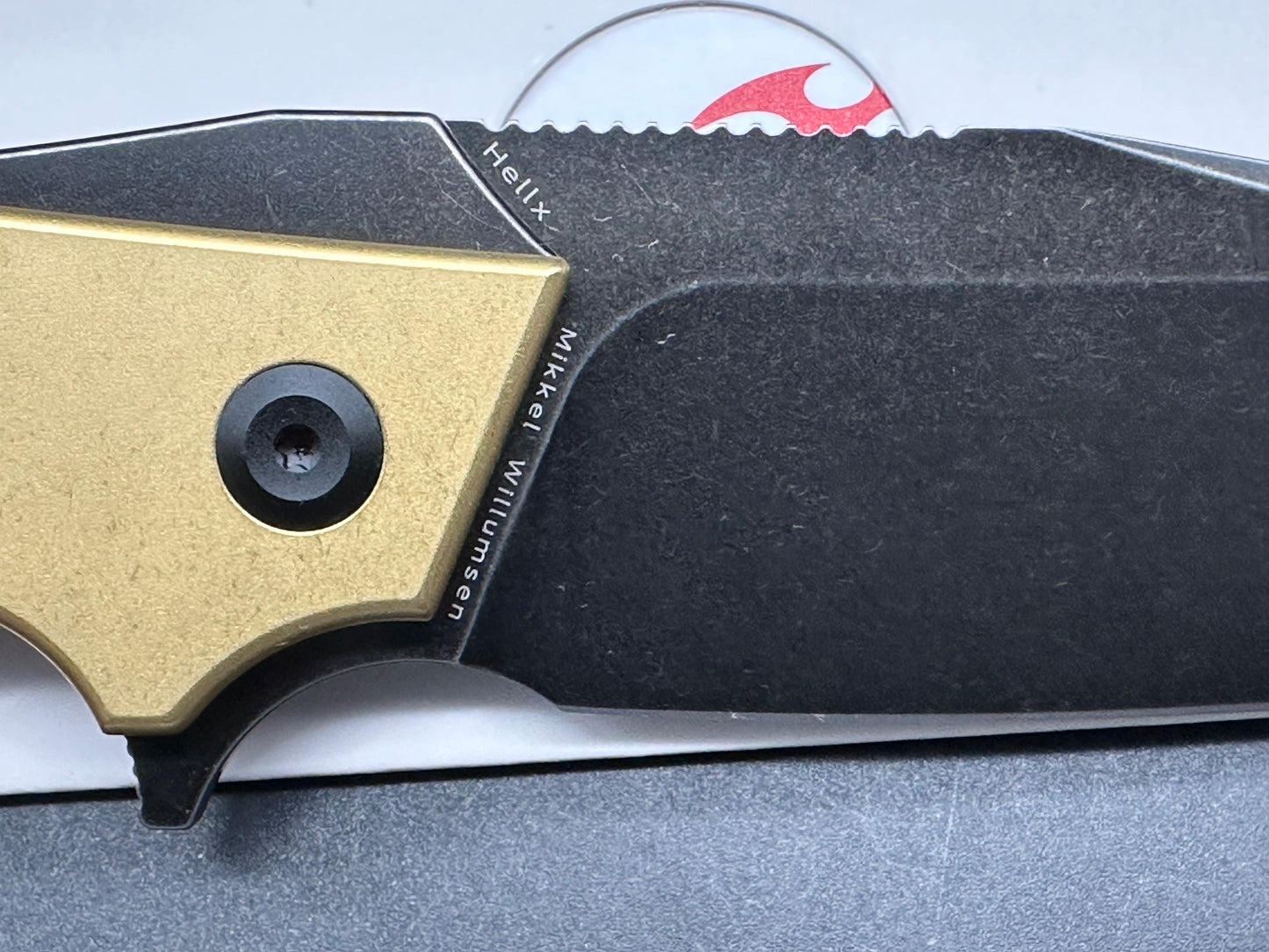 Kansept Knives Willumsen Hellx Brass (3.62" Black Stonewash D2)