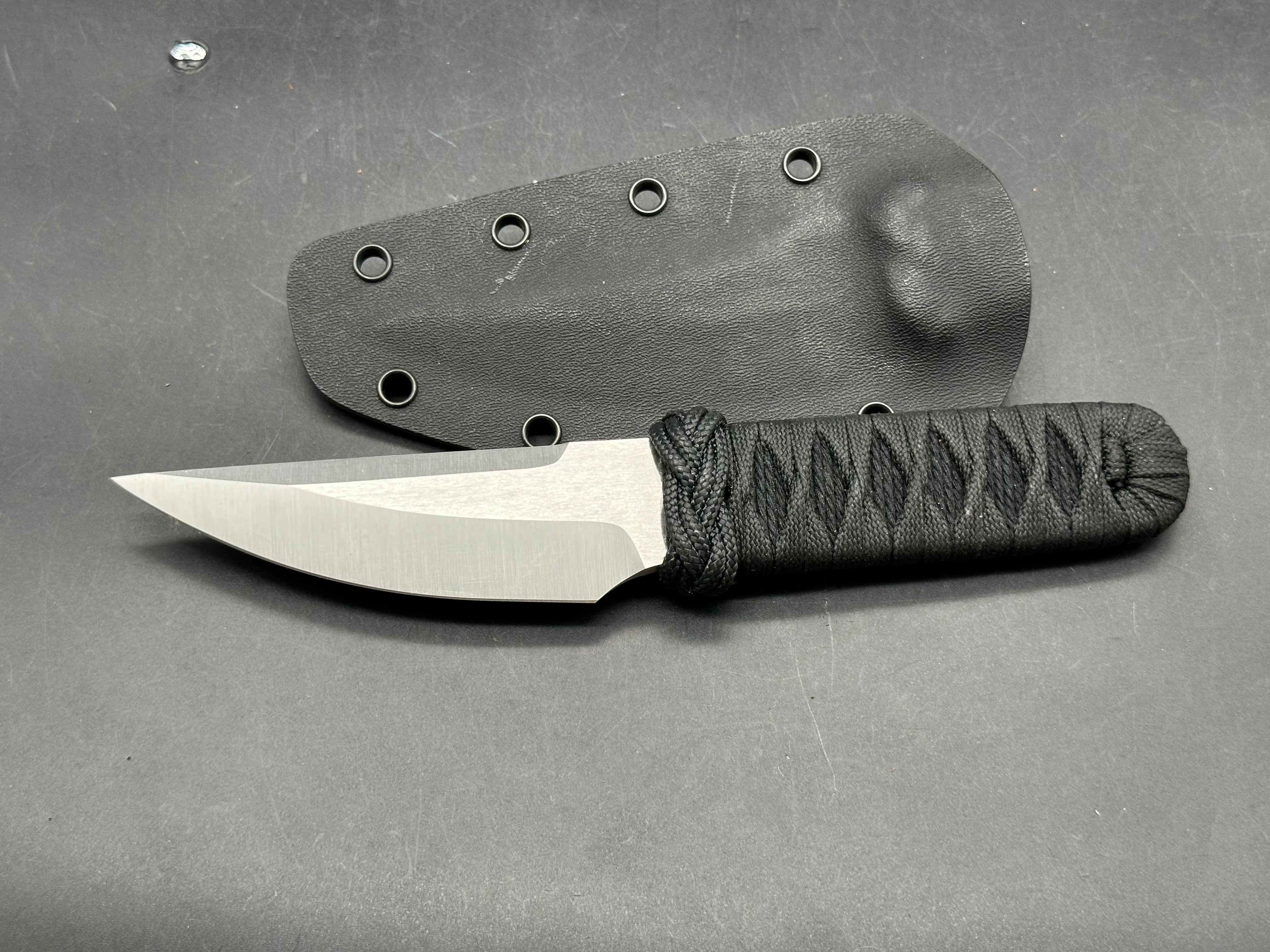 Bright For War - Ripper Fixed blade