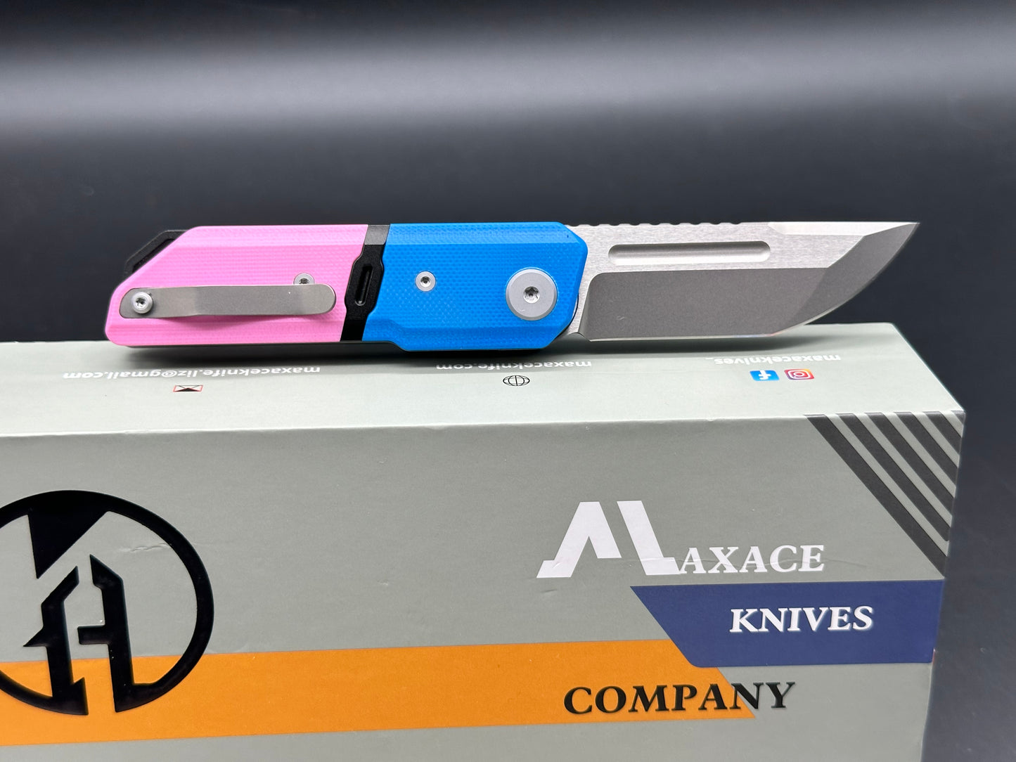 MAXACE CAPSULE POCKET KNIFE PINK & BLUE G10 HANDLE FRONT FLIPPER