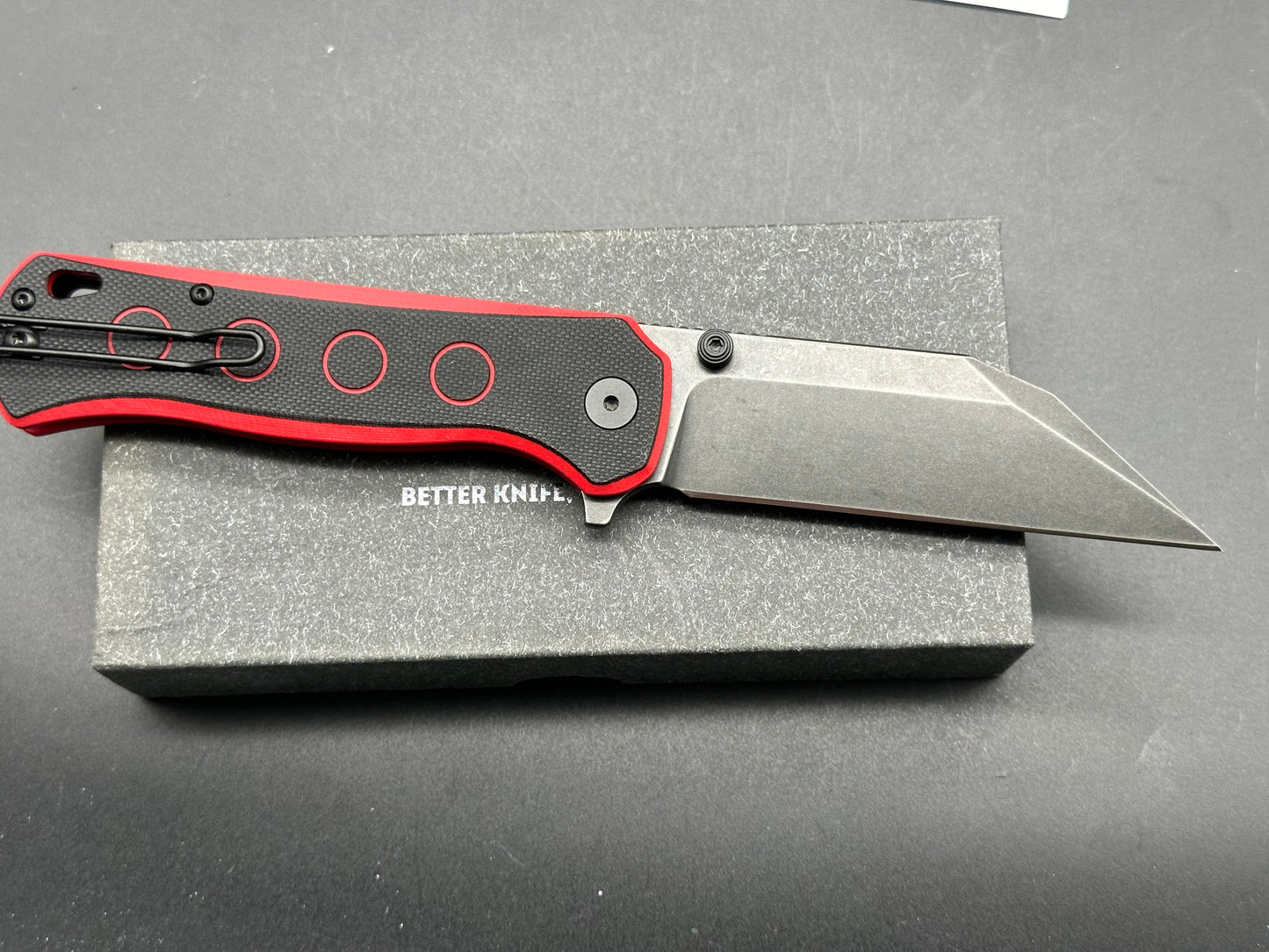 QSP Swordfish Button Lock Knife Black/Red G-10 (3.625" BW)