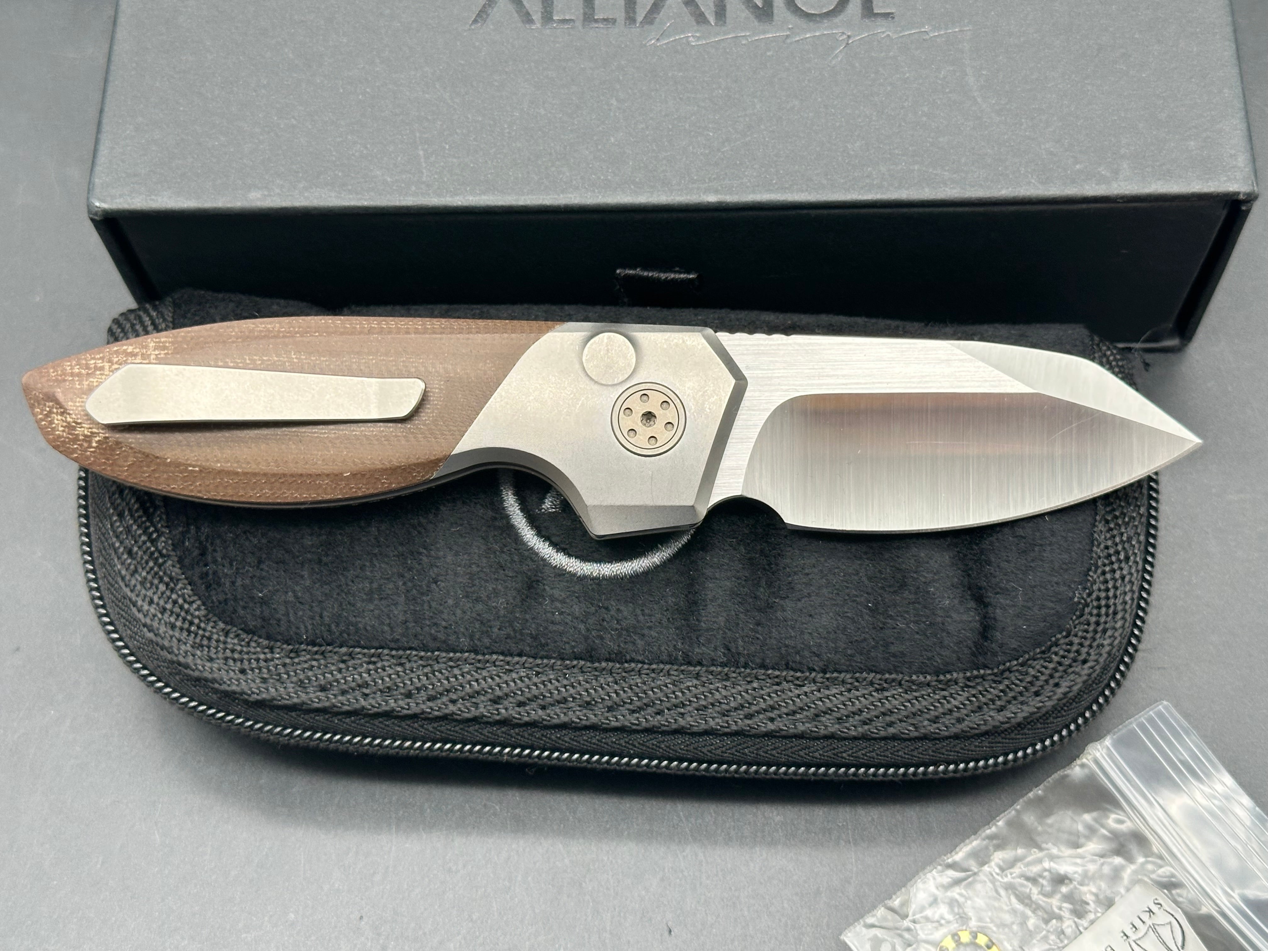Alliance Designs Mini Slim Pickins (Micarta)