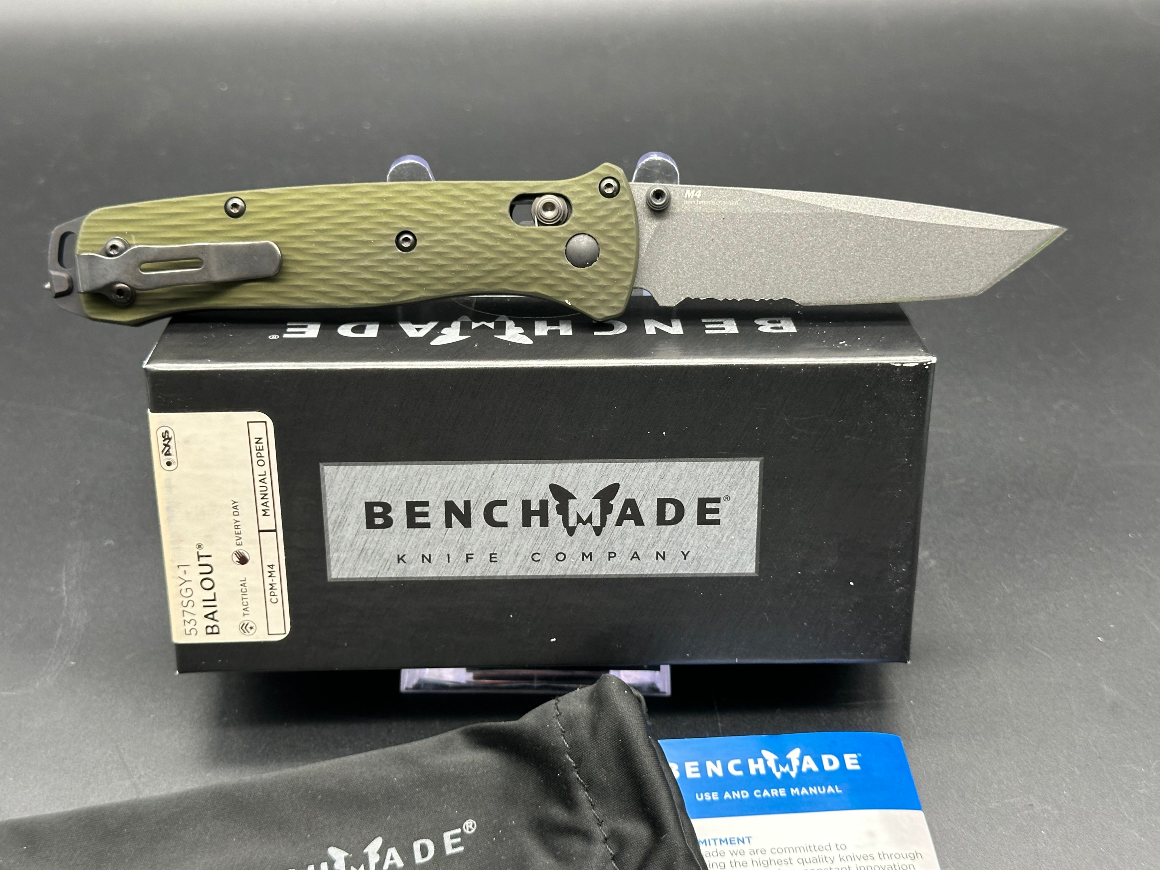 Benchmade Bailout AXIS Lock Knife Green Aluminum (3.4" Gray Serr)