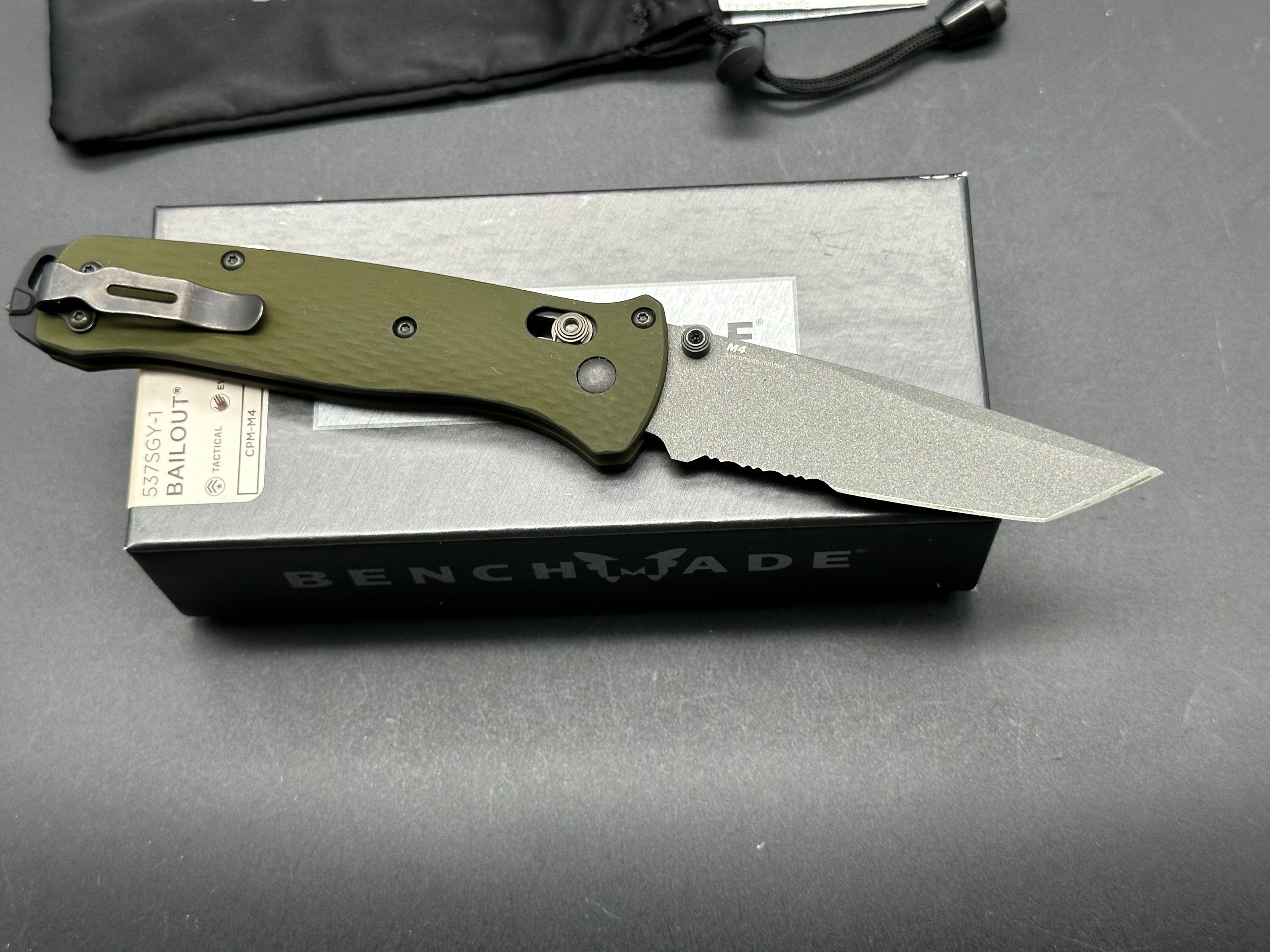 Benchmade Bailout AXIS Lock Knife Green Aluminum (3.4" Gray Serr)