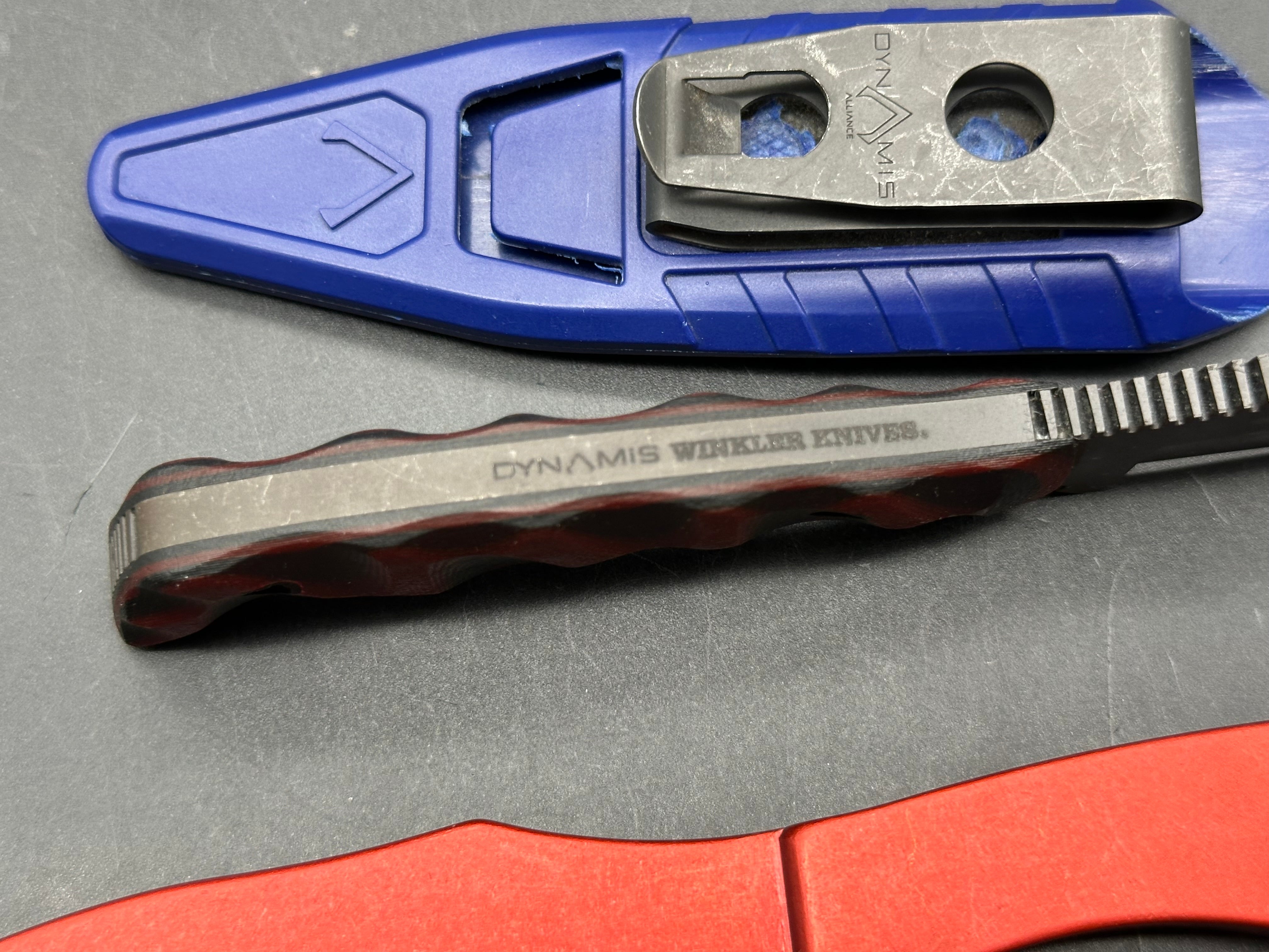 Dynamis Alliance - Razorback fixed blade W/trainer