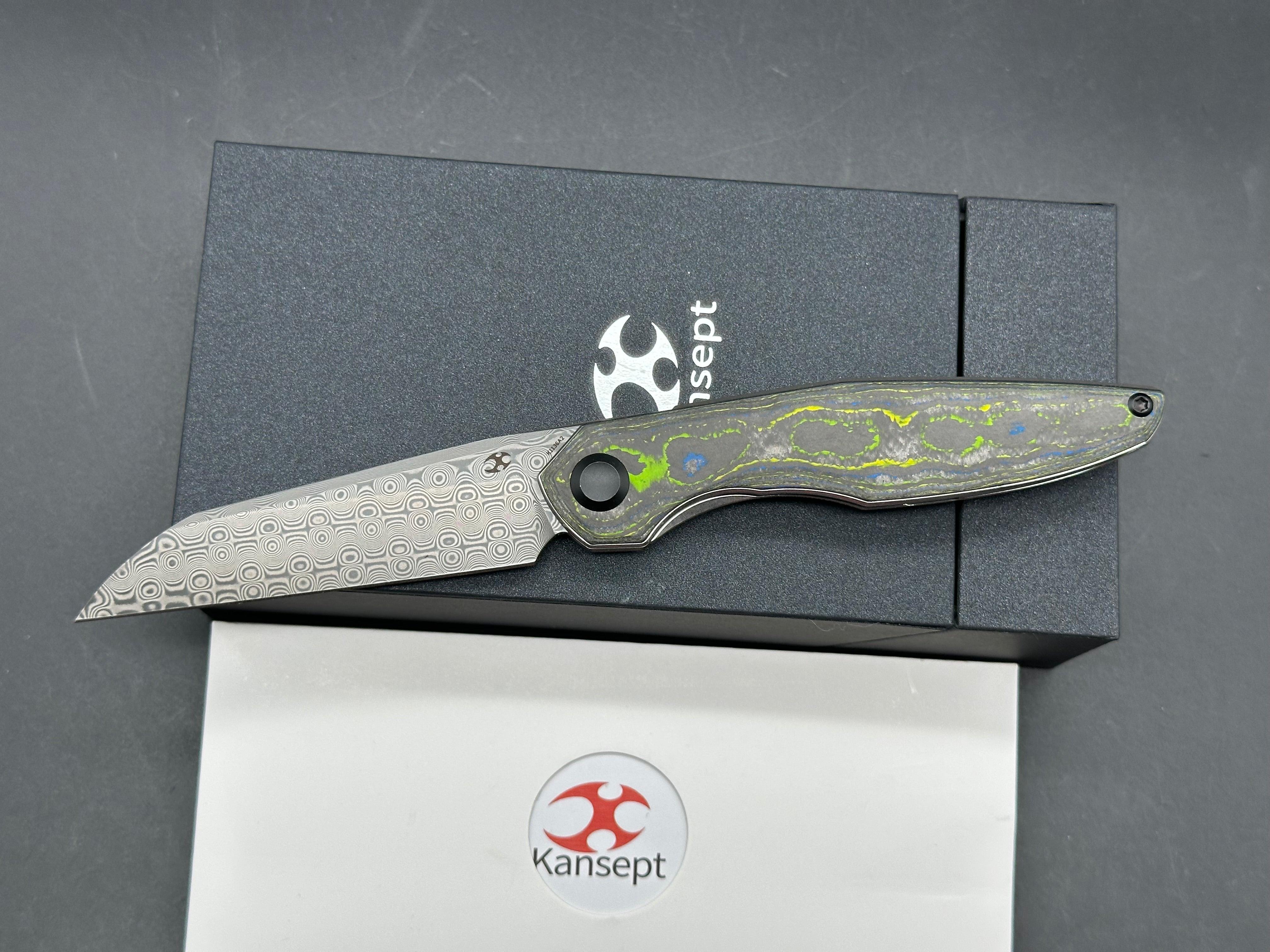 KANSEPT HALIDE FOLDING KNIFE GECKO CAMO CARBON HANDLE DAMASCUS PLAIN EDGE