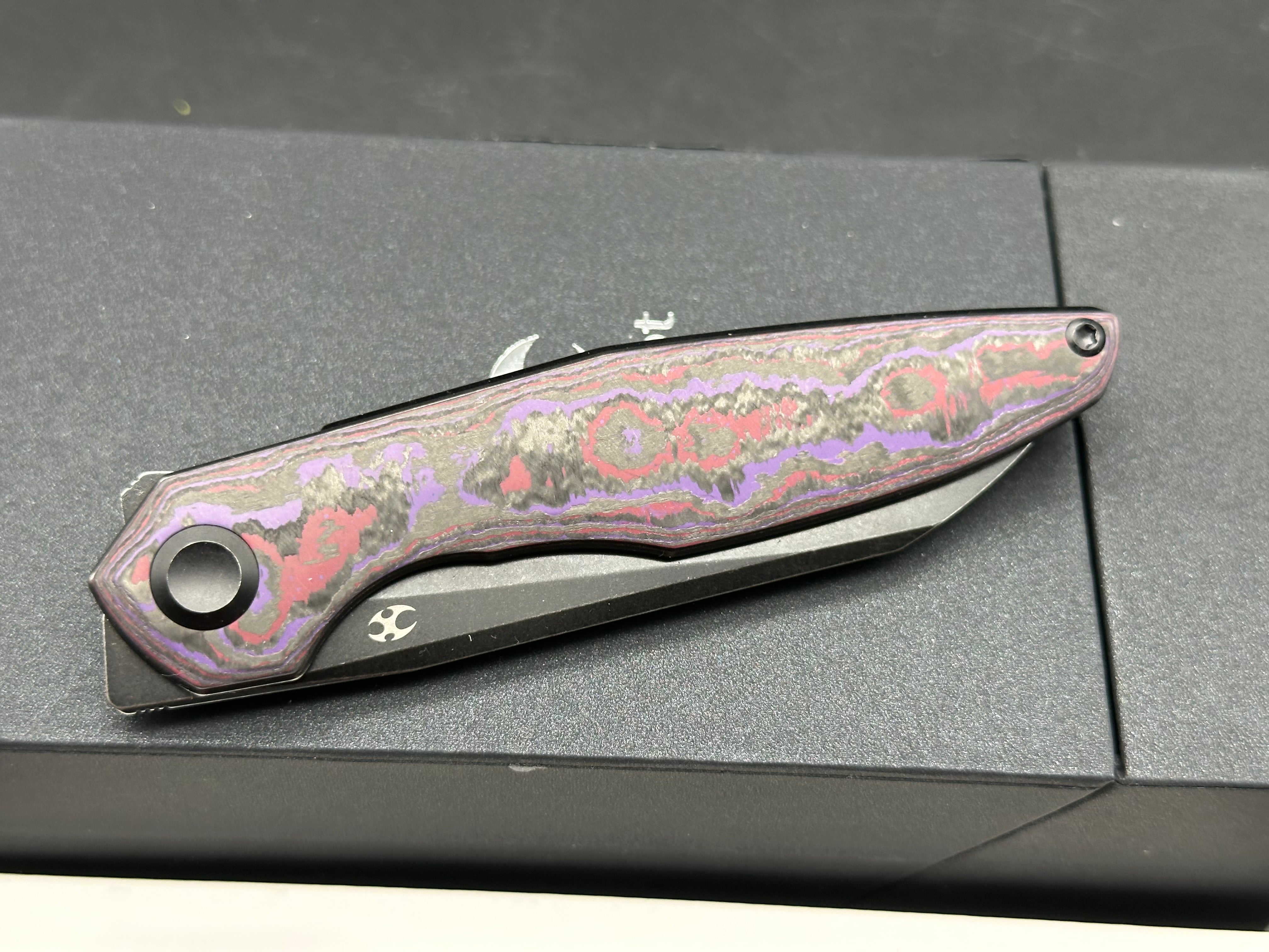 KANSEPT HALIDE FOLDING KNIFE PURPLE HAZE FATCARBON HANDLE S35VN PLAIN EDGE BLACKWASH FINISH