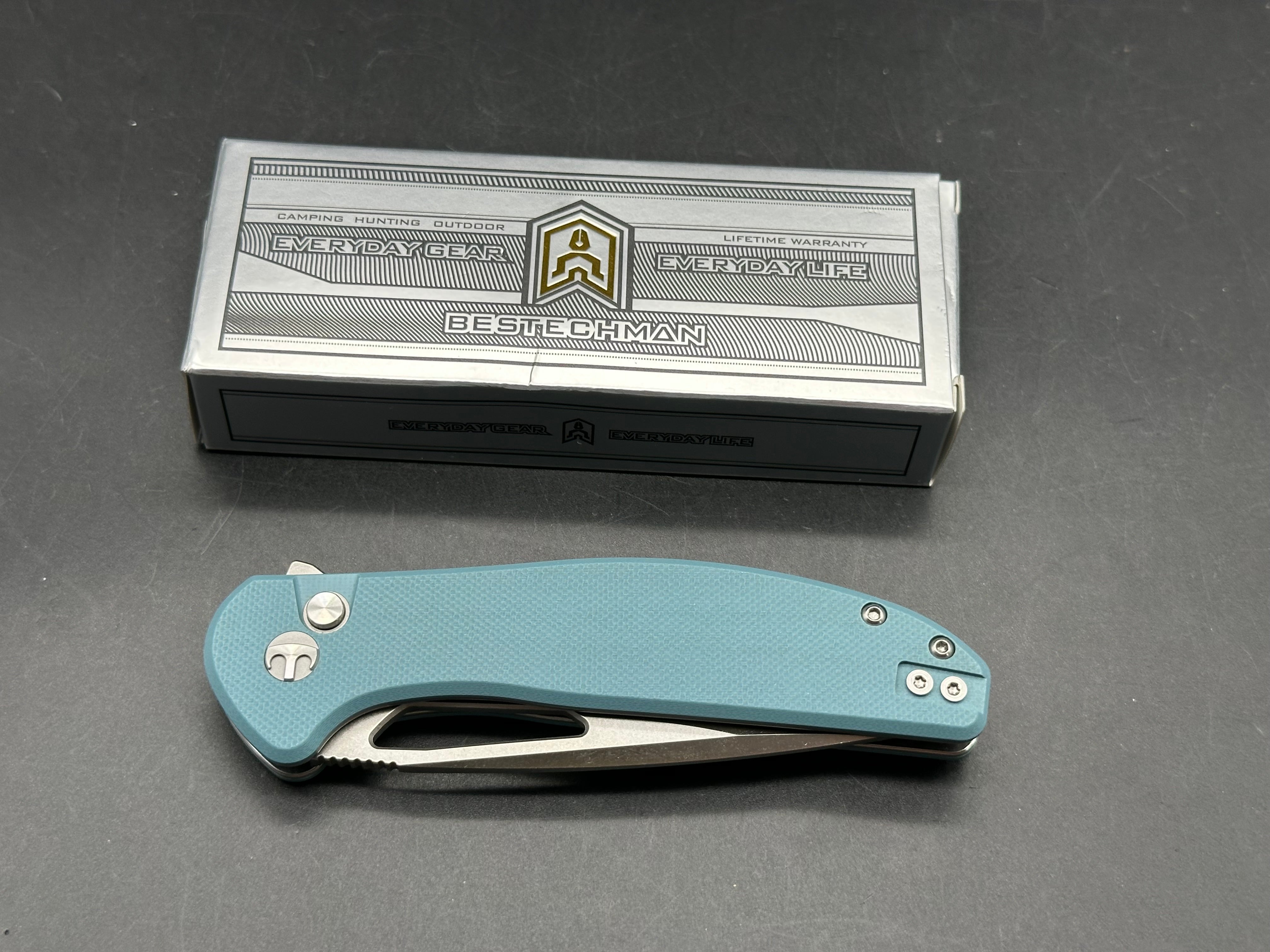 BESTECHMAN WHALEFIN FOLDING KNIFE BLUE G10 HANDLE D2 PLAIN EDGE FLAT STONEWASH/SATIN FINISH