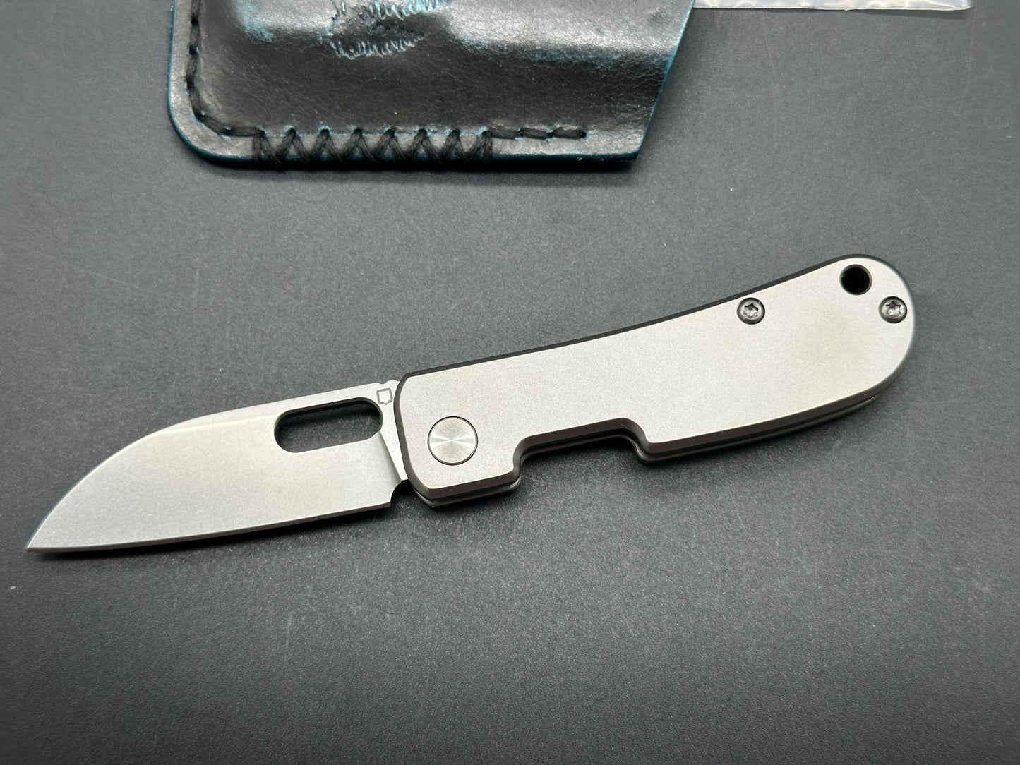 Qvist Vanish Slipjoint titanium handle w/20CV blade