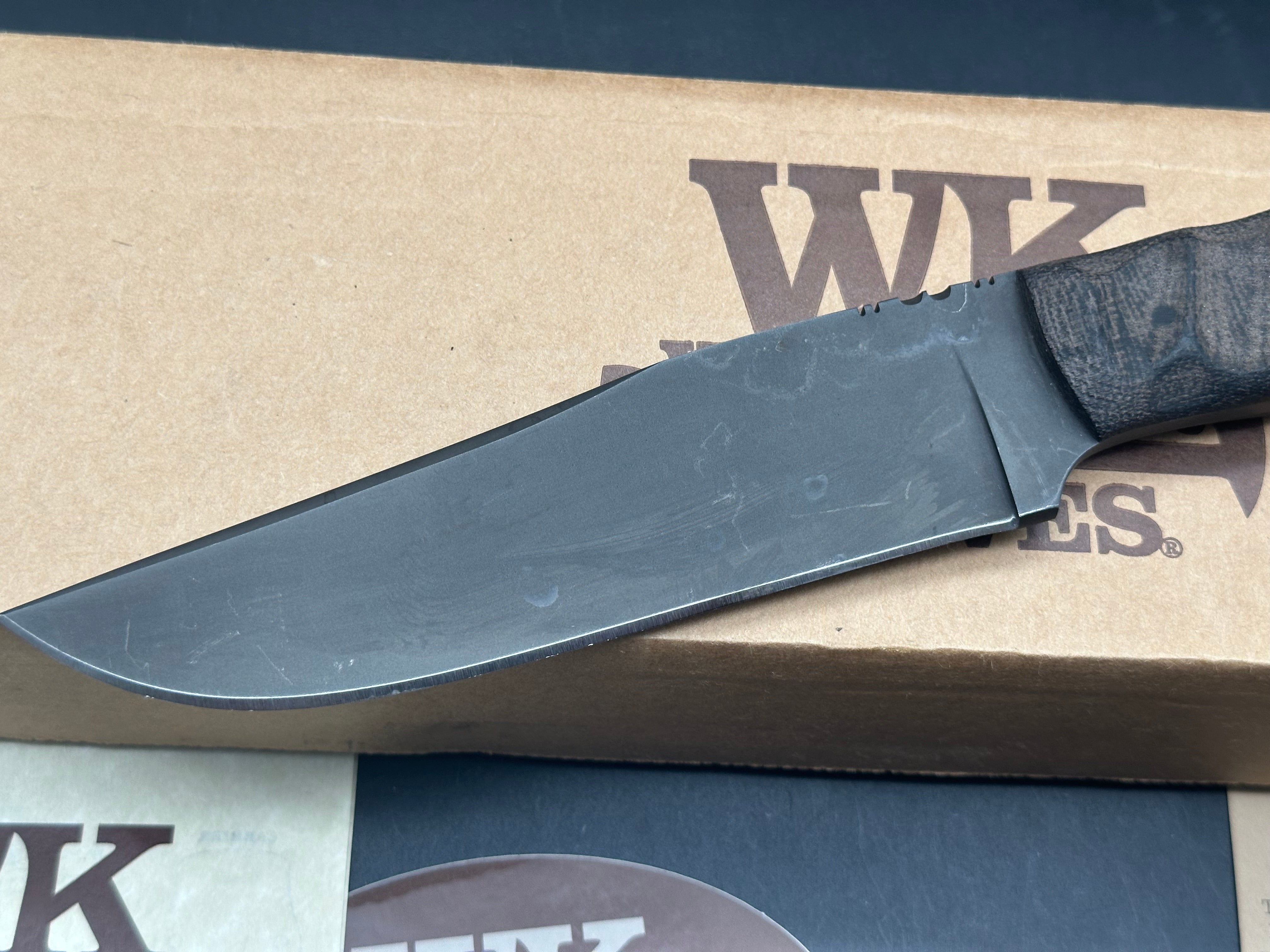 Winkler Field Knife Sculpted black micarta handle