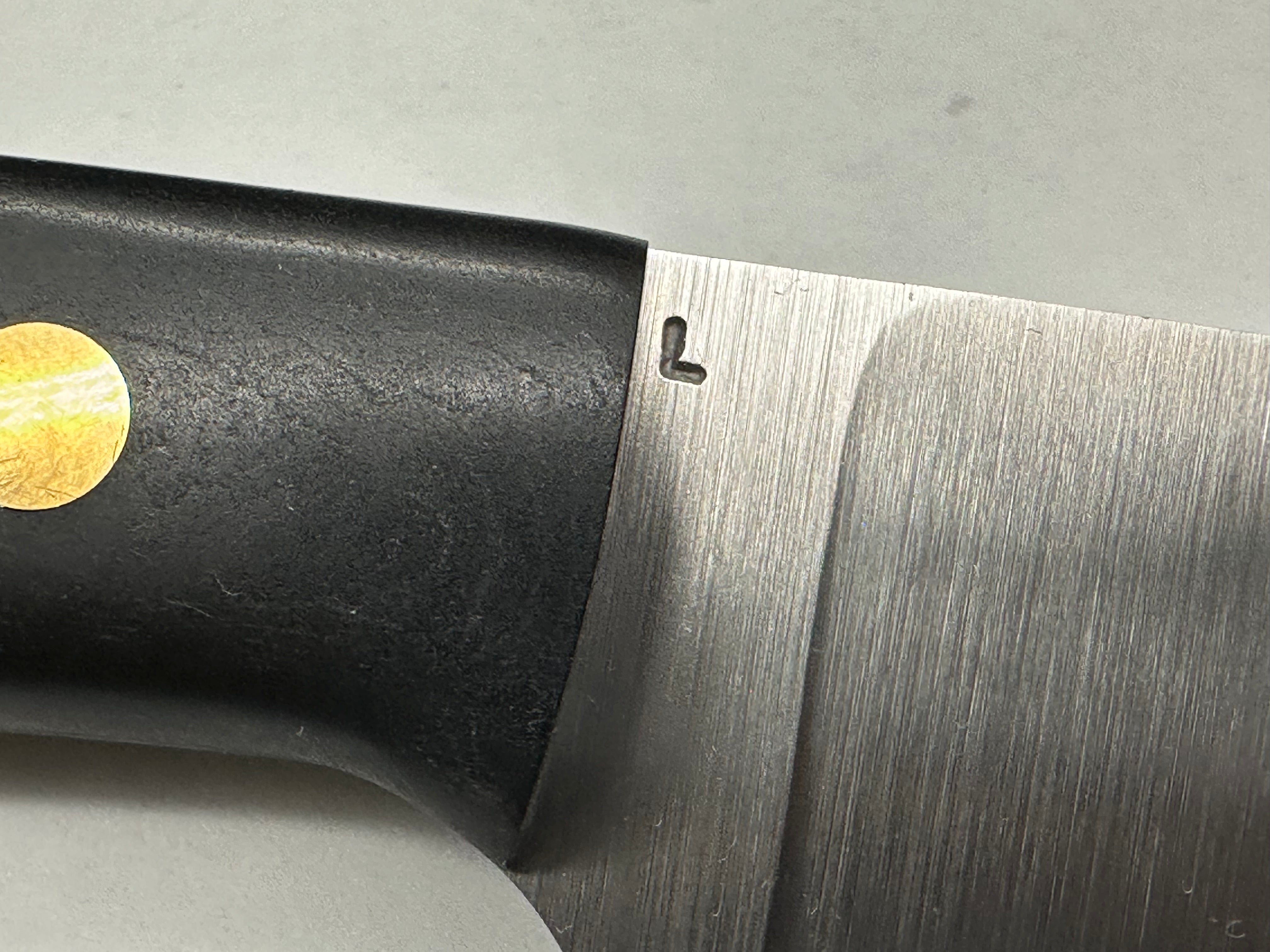 LT Wright - Large Pouter fixed blade