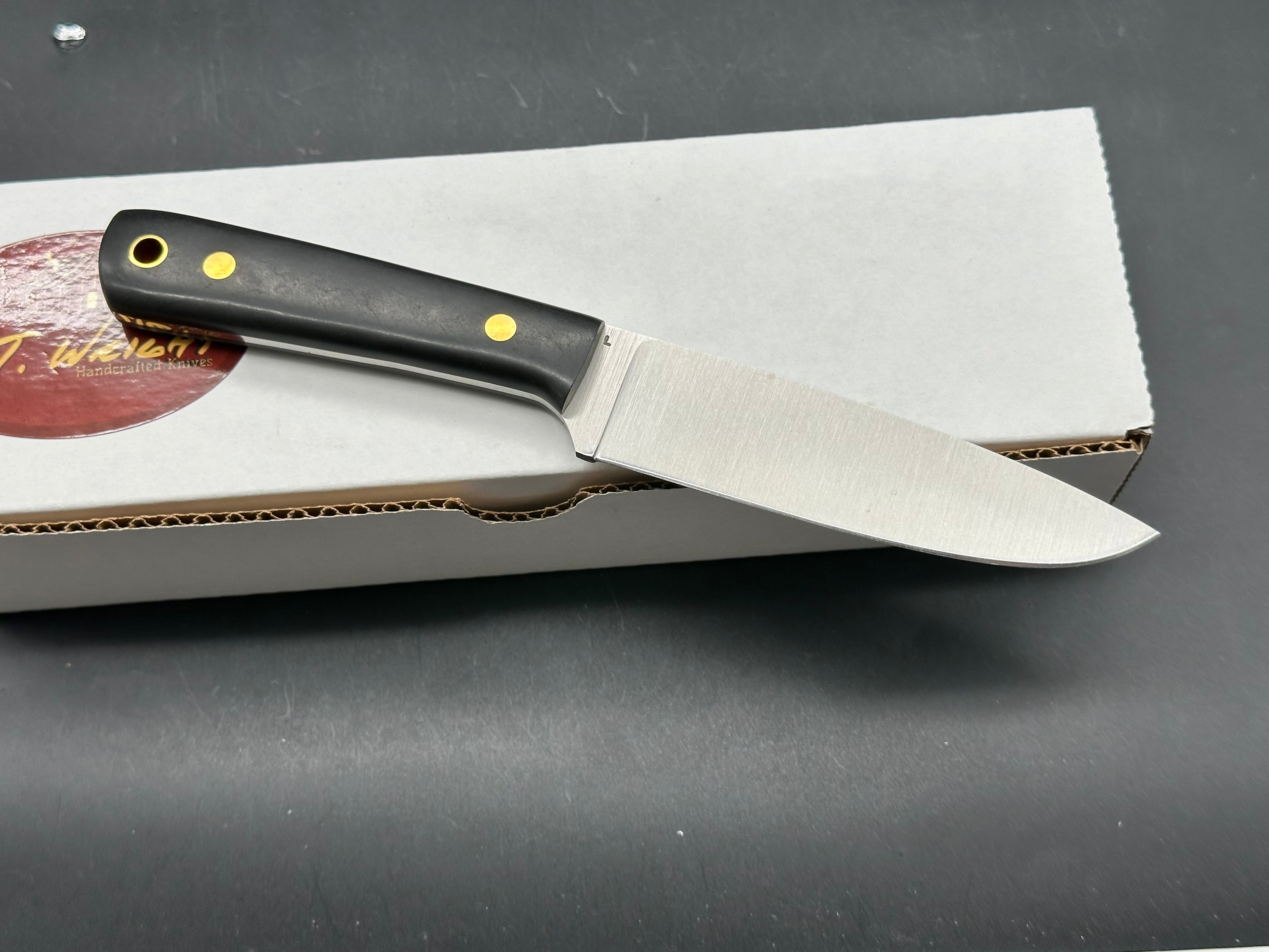 LT Wright - Large Pouter fixed blade