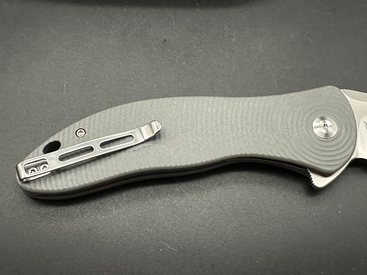 CIVIVI SYNERGY4 GRAY G10 HANDLE NITRO-V TANTO PLAIN EDGE SATIN FINISH