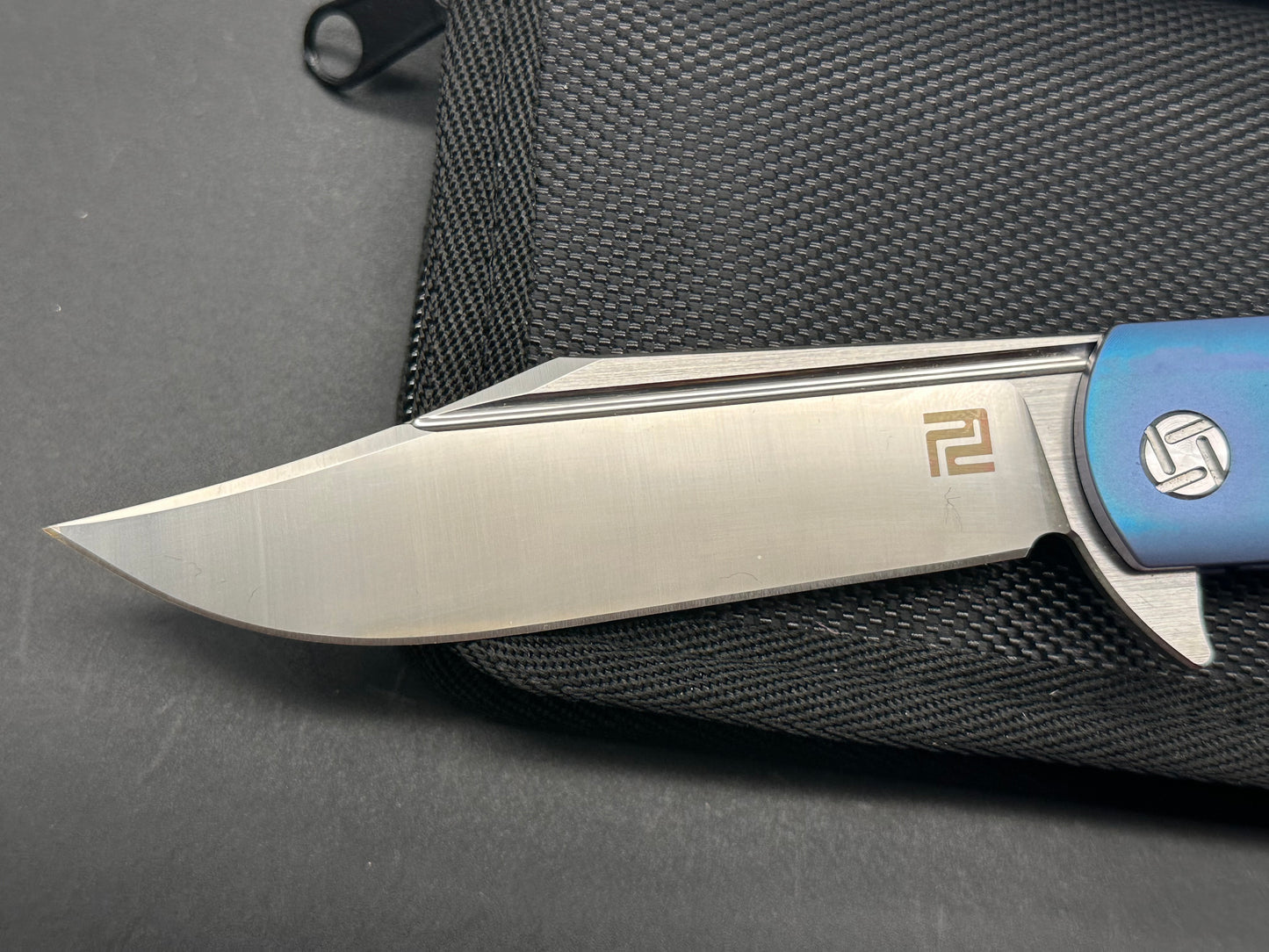 Artisan Cutlery D. Rocket "Hyperion" 4" Satin S35VN Clip point, Blue TI w/CF handles