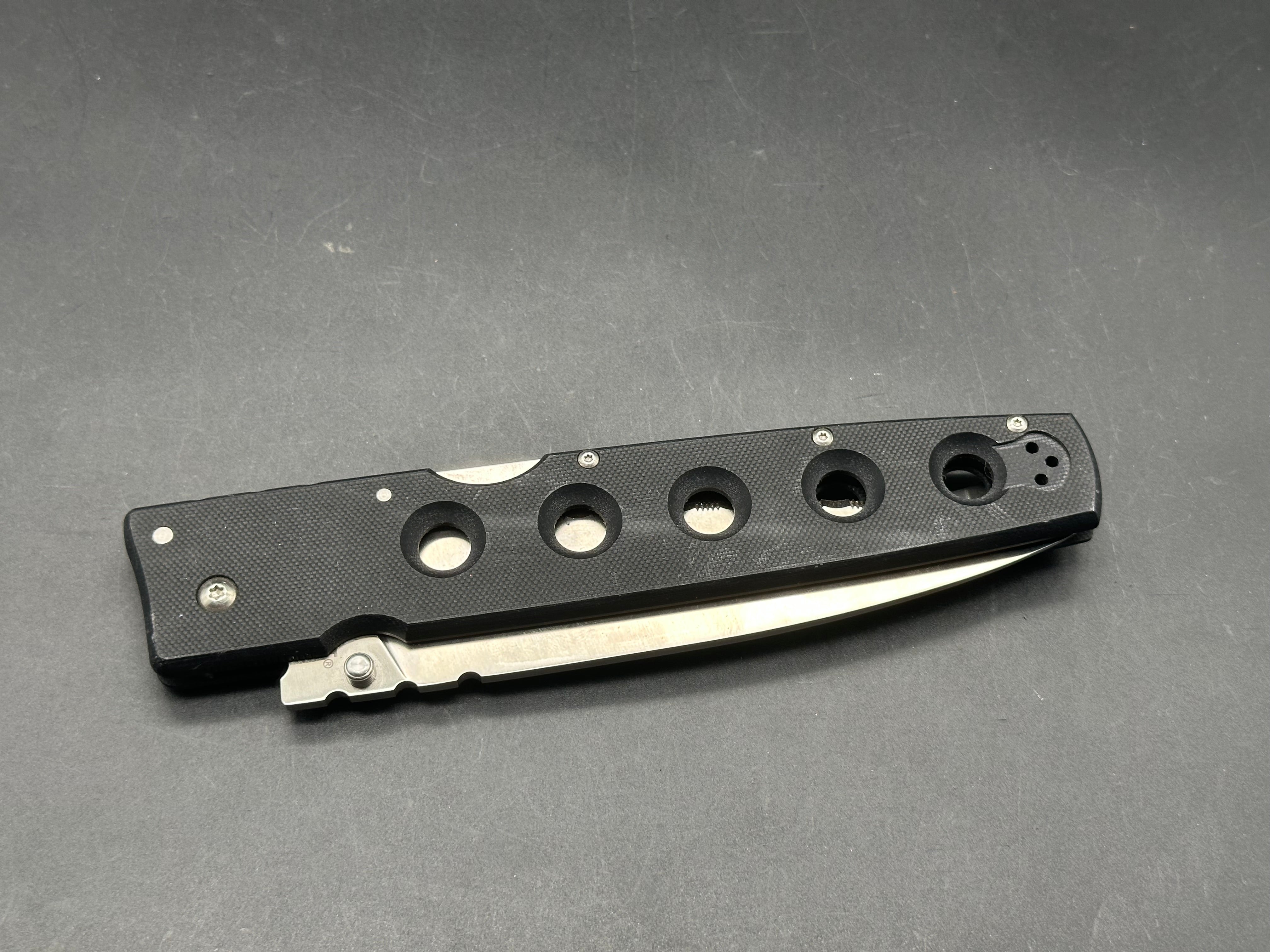 Cold Steel Hold Out 6 Inch Tri-Ad Lock Knife Black G-10 (6" Satin Serr)