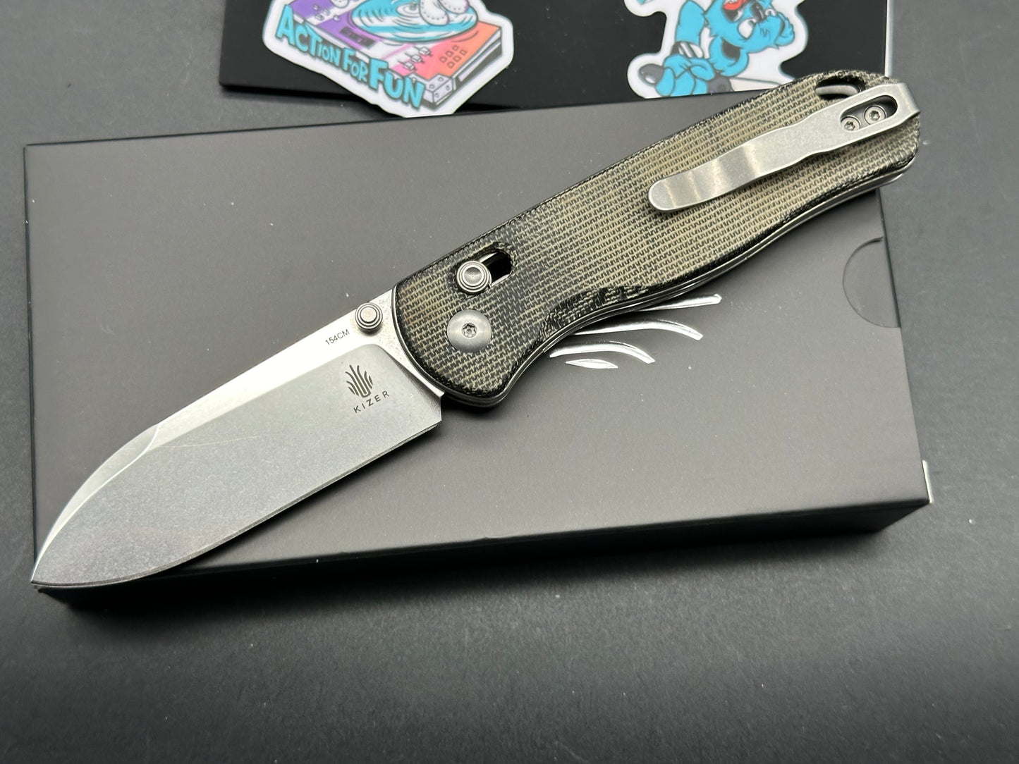 Kizer Drop Bear Clutch Lock black Micarta