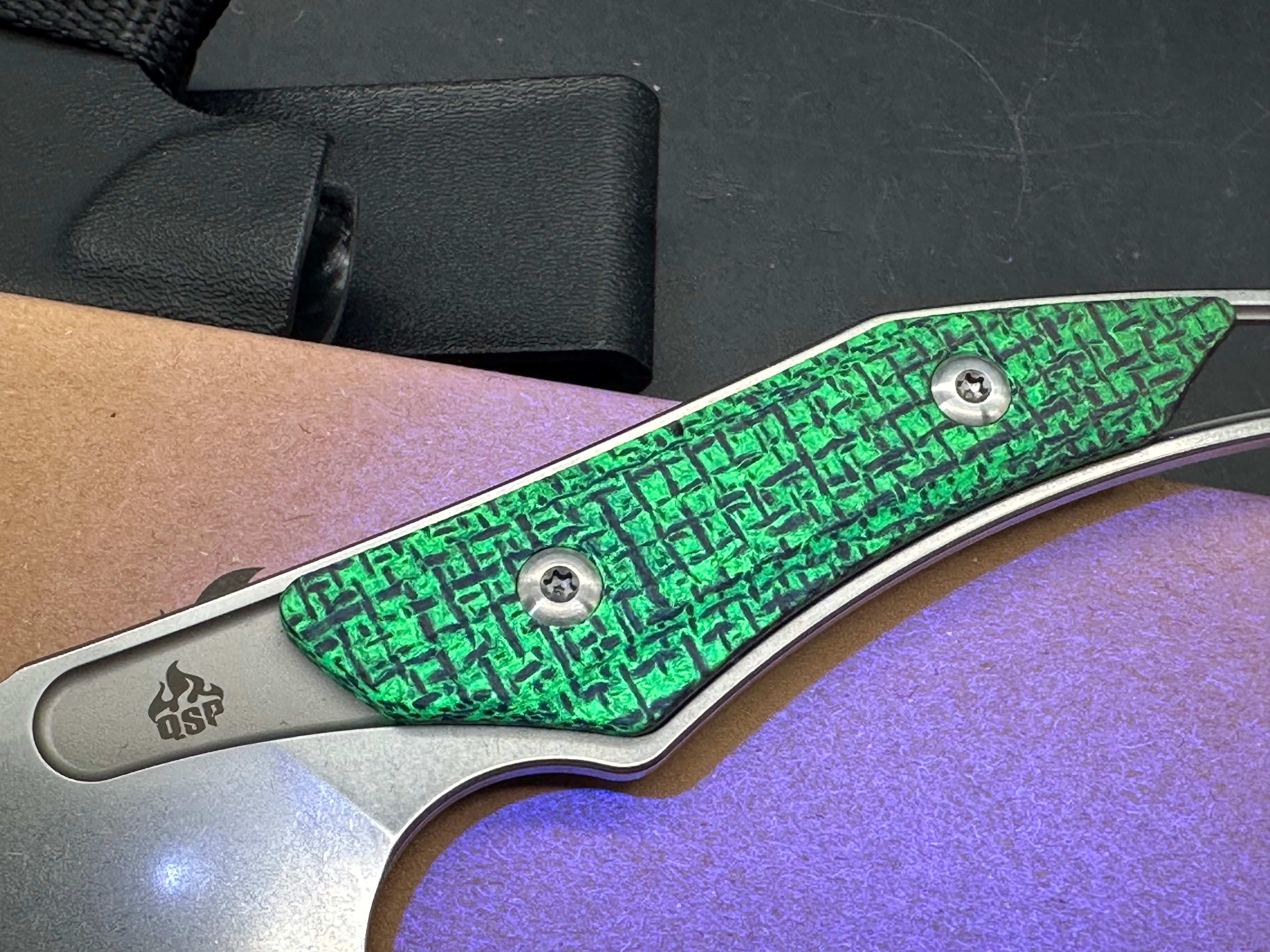 QSP T-COOK FIXED BLADE KNIFE BLACK GLOW IN THE DARK HANDLE NITRO-V WHARNCLIFFE PLAIN EDGE STONEWASH