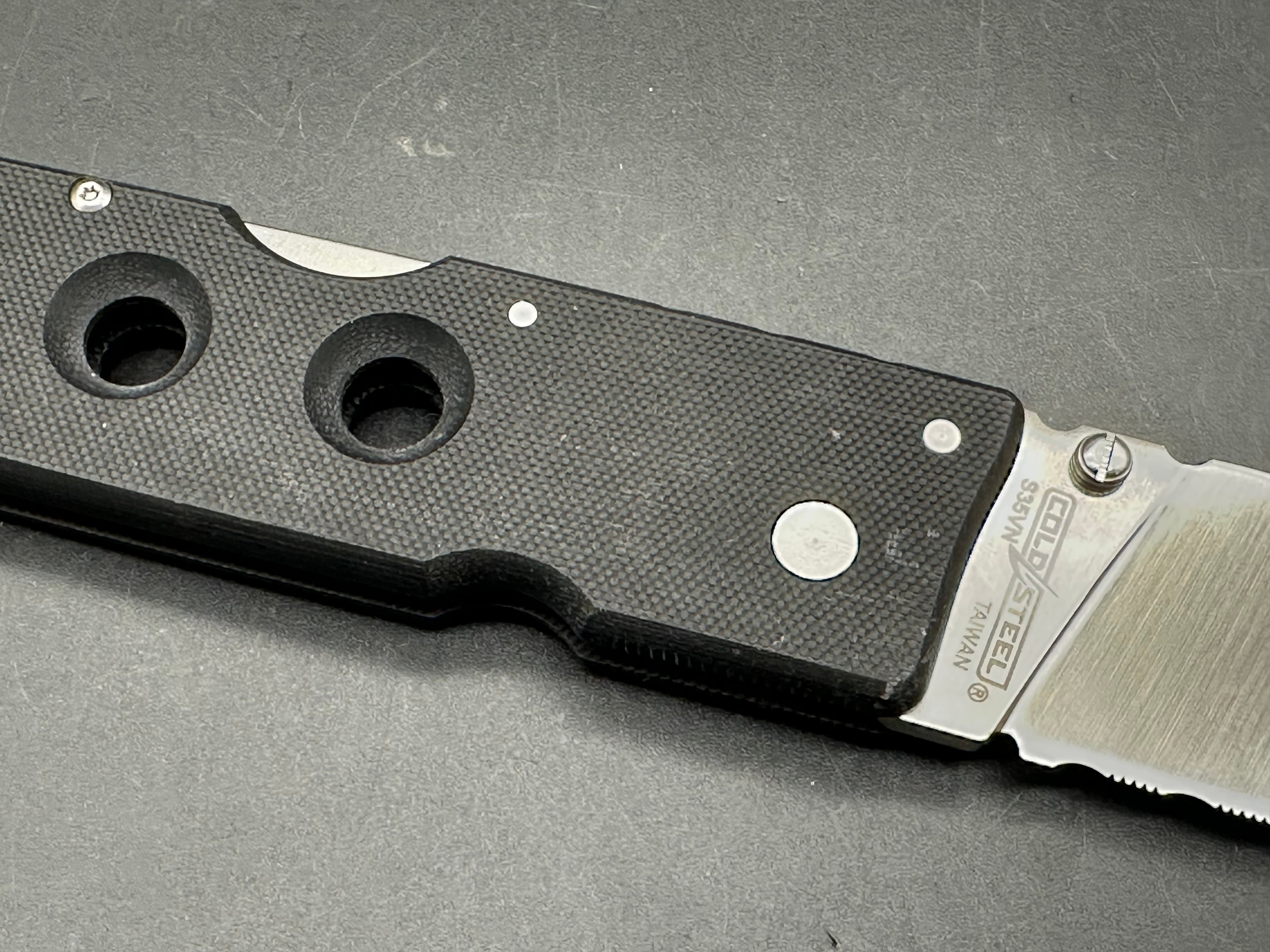 Cold Steel Hold Out 6 Inch Tri-Ad Lock Knife Black G-10 (6" Satin Serr)