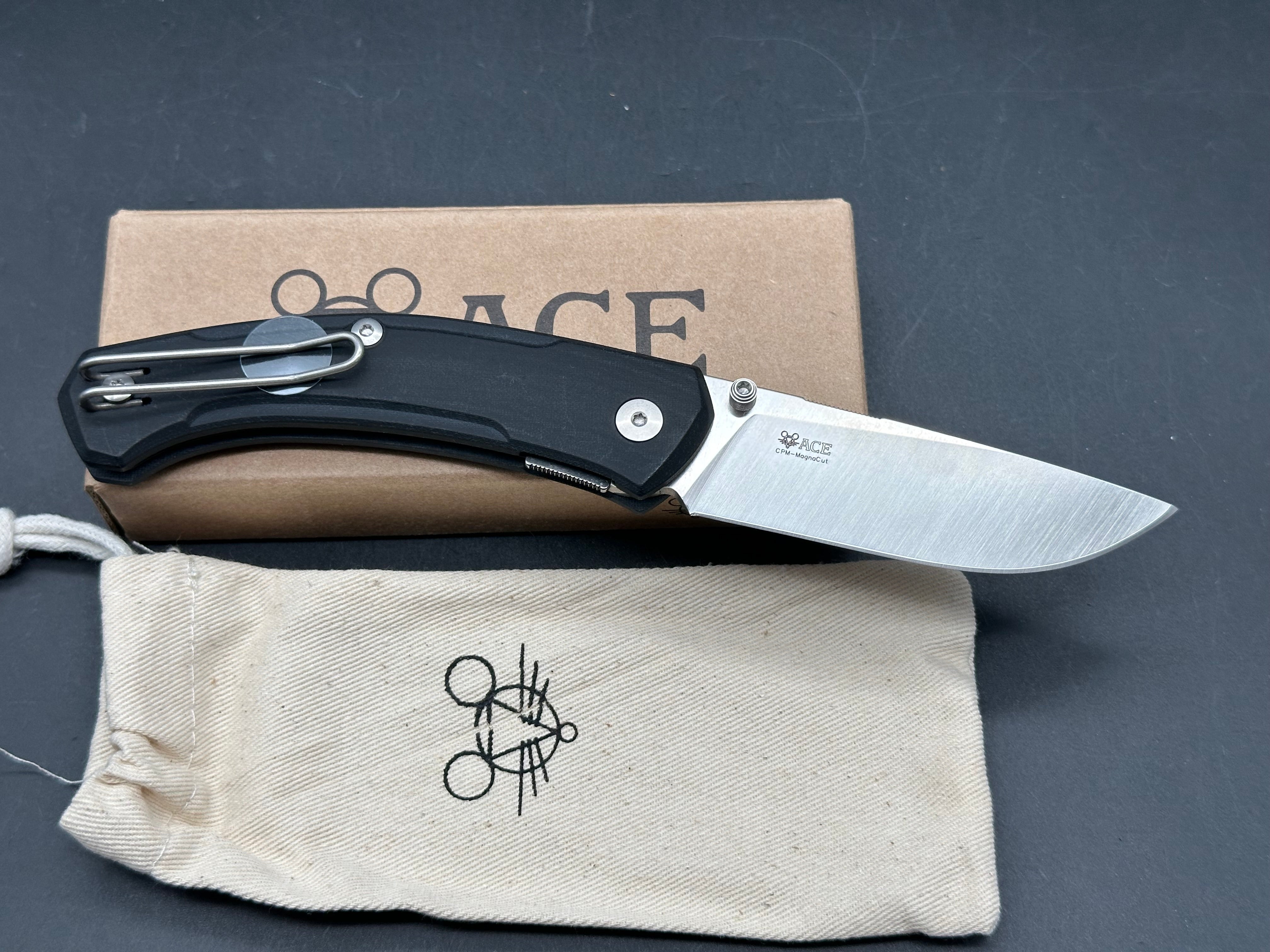 GIANTMOUSE KNIVES ACE IONA V2 FOLDING KNIFE BLACK LINEN MICARTA HANDLE MAGNACUT STEEL