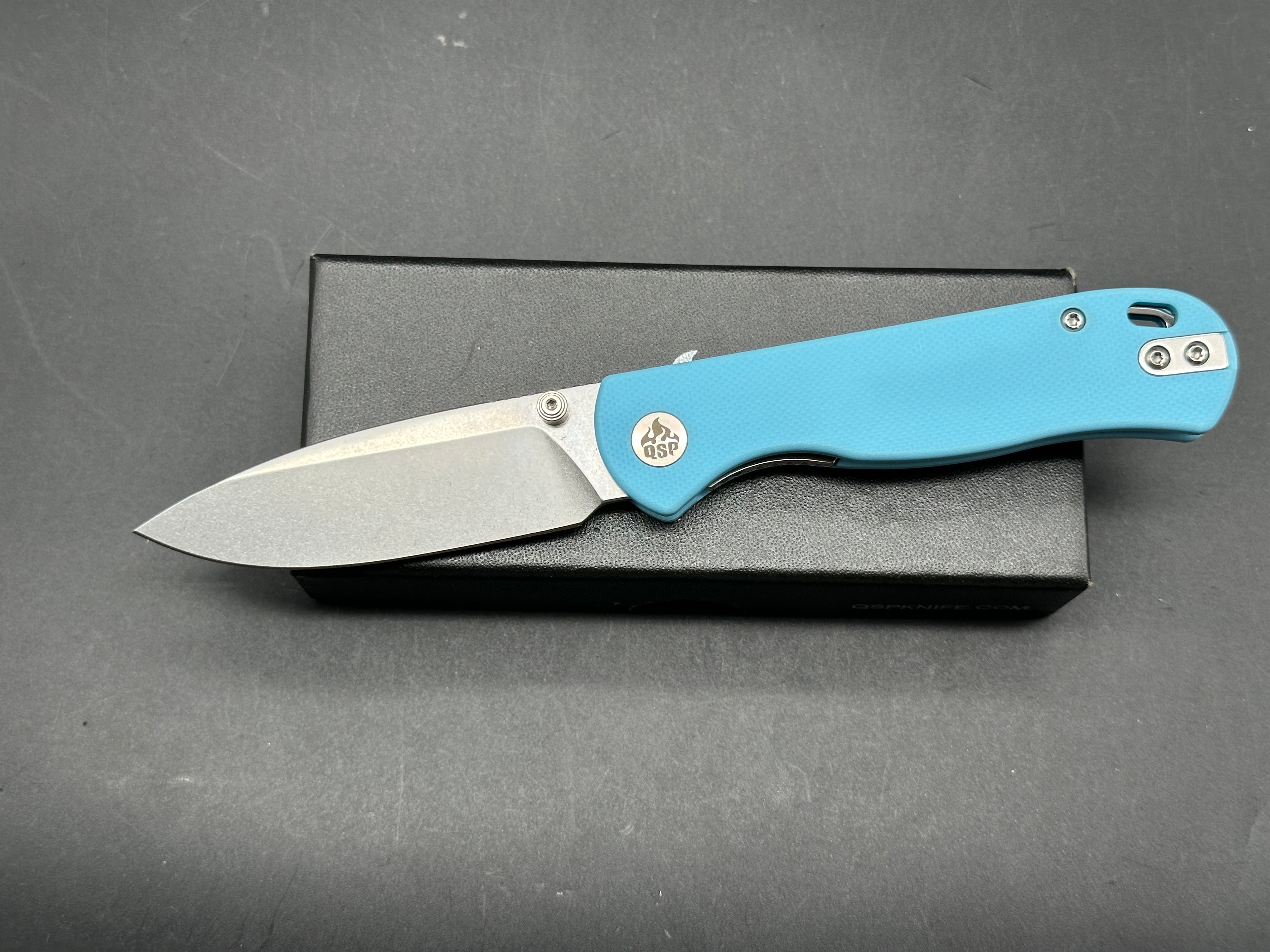 QSP FERRET FOLDING KNIFE SKY BLUE G10 HANDLE NITRO-V CLIP POINT PLAIN EDGE STONEWASH