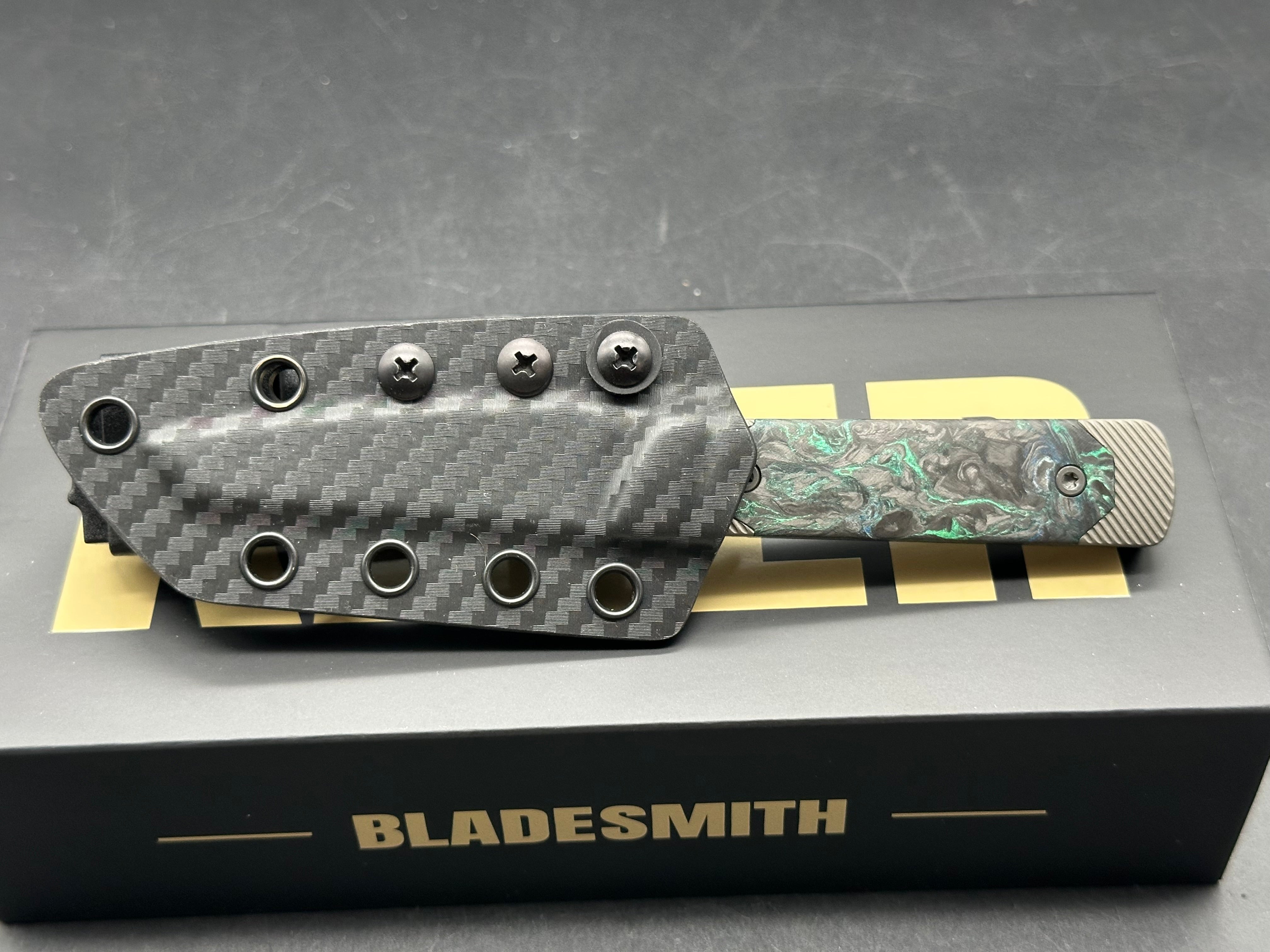 KIZER HALLOW FIXED BLADE KNIFE ALUMINUM/CARBON FIBER HANDLE 10V REVERSE TANTO PLAIN GUNMETAL GRAY PVD