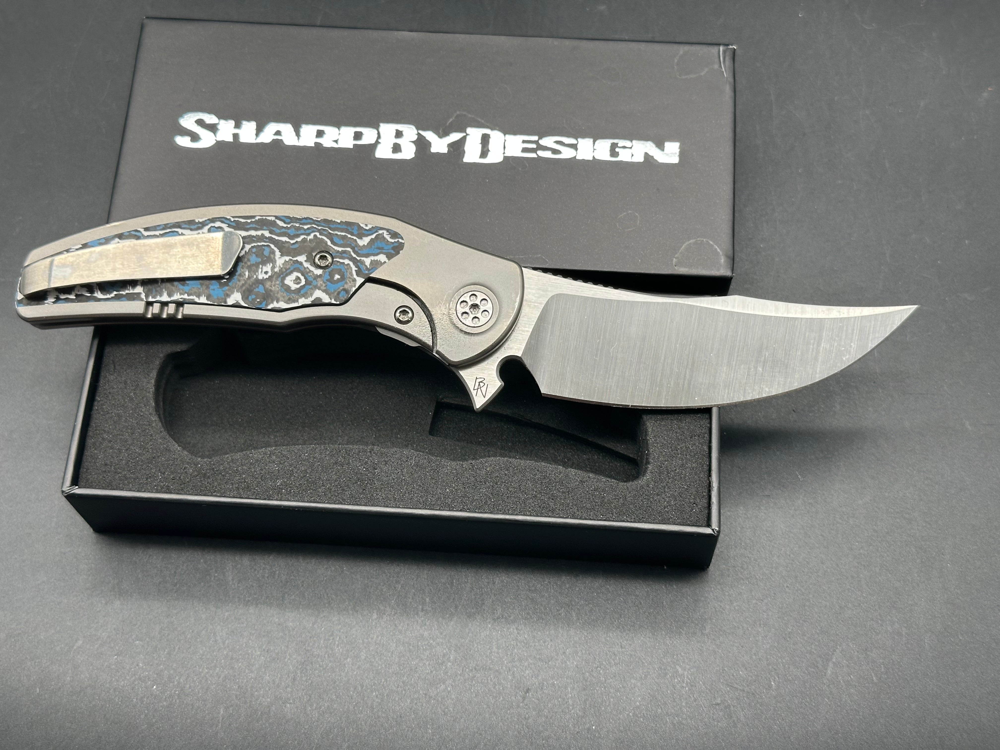 Sharp By Design Mini Chicane Titanium/Frost Fat Carbon w/Magnacut