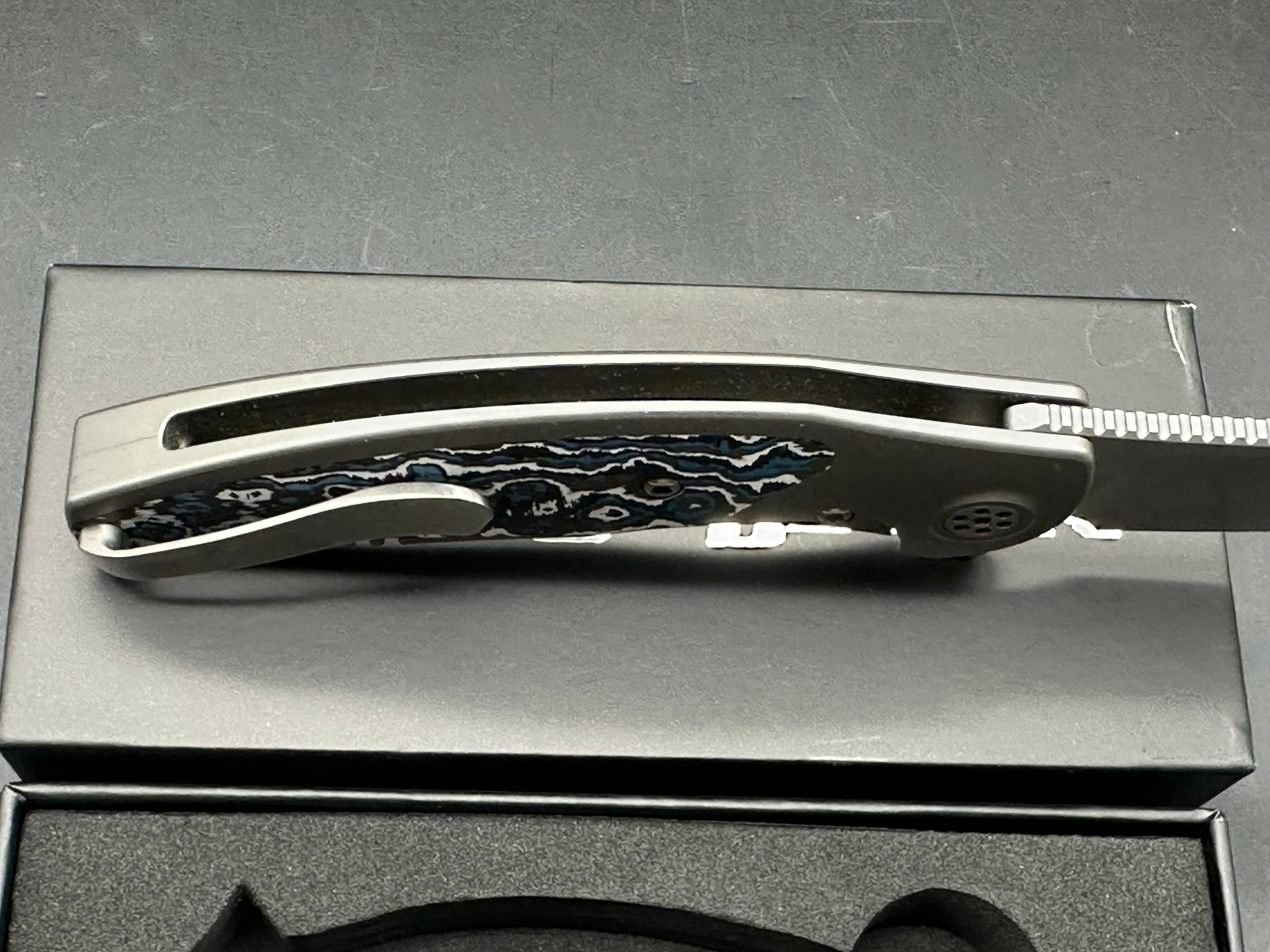 Sharp By Design Mini Chicane Titanium/Frost Fat Carbon w/Magnacut