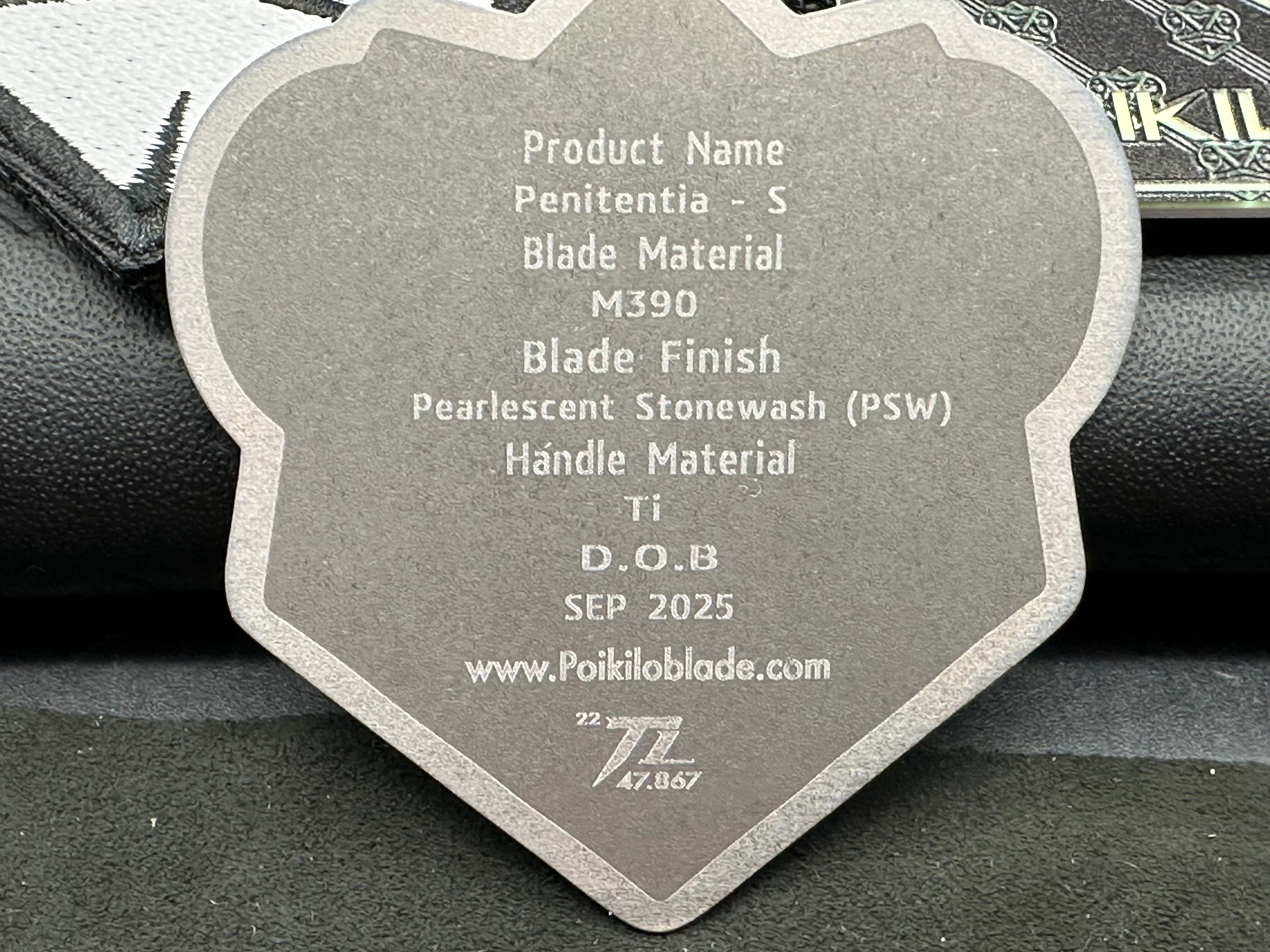 POIKILO / MUNDUS KNIFE BLACK TITANIUM HANDLE M398 PLAIN EDGE PEARLESCENT STONEWASH FINISH MUNDUS-PENITENTIA - S1