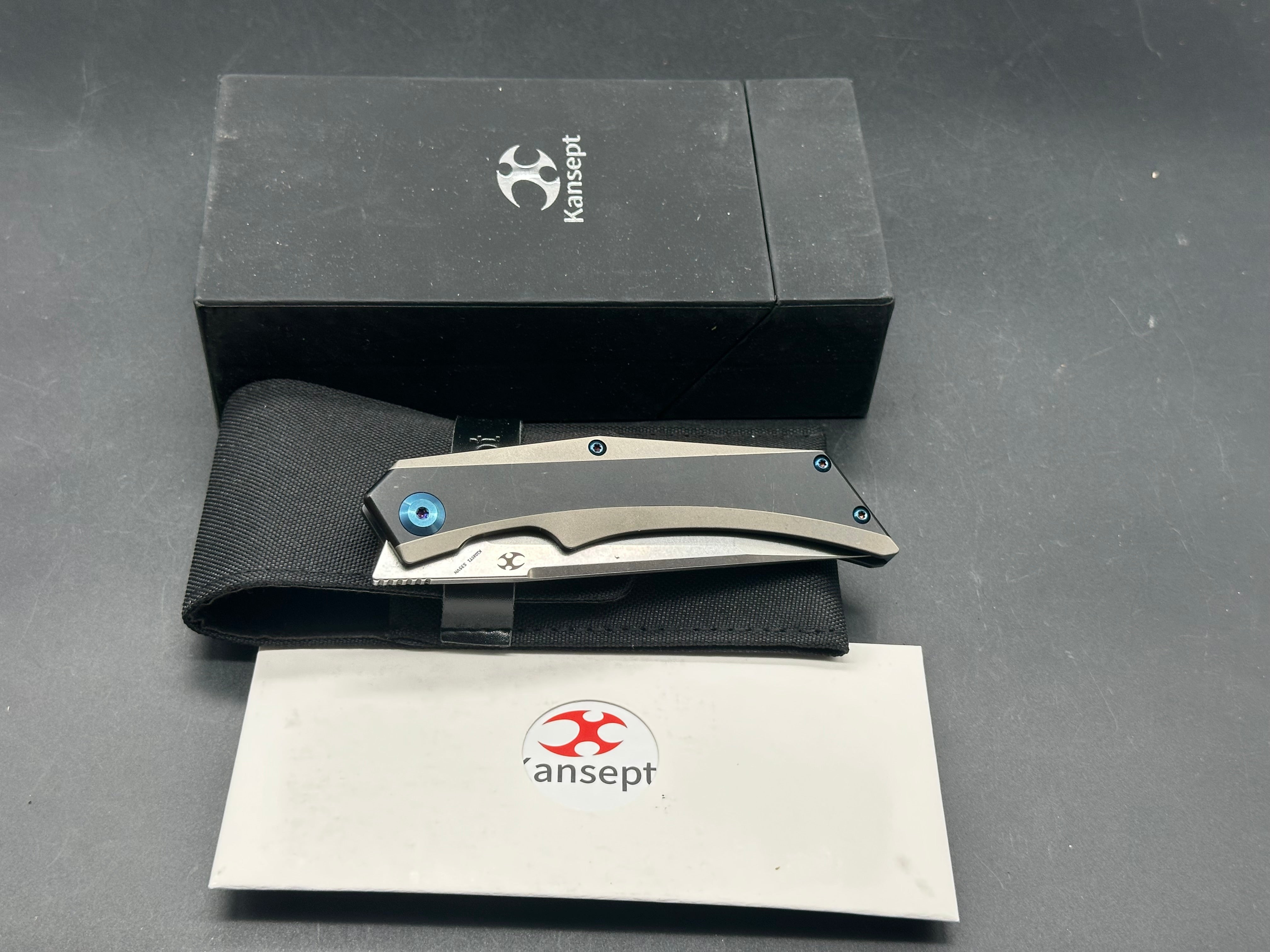 KANSEPT NASKA BLACK/GRAY TITANIUM HANDLE S35VN TANTO