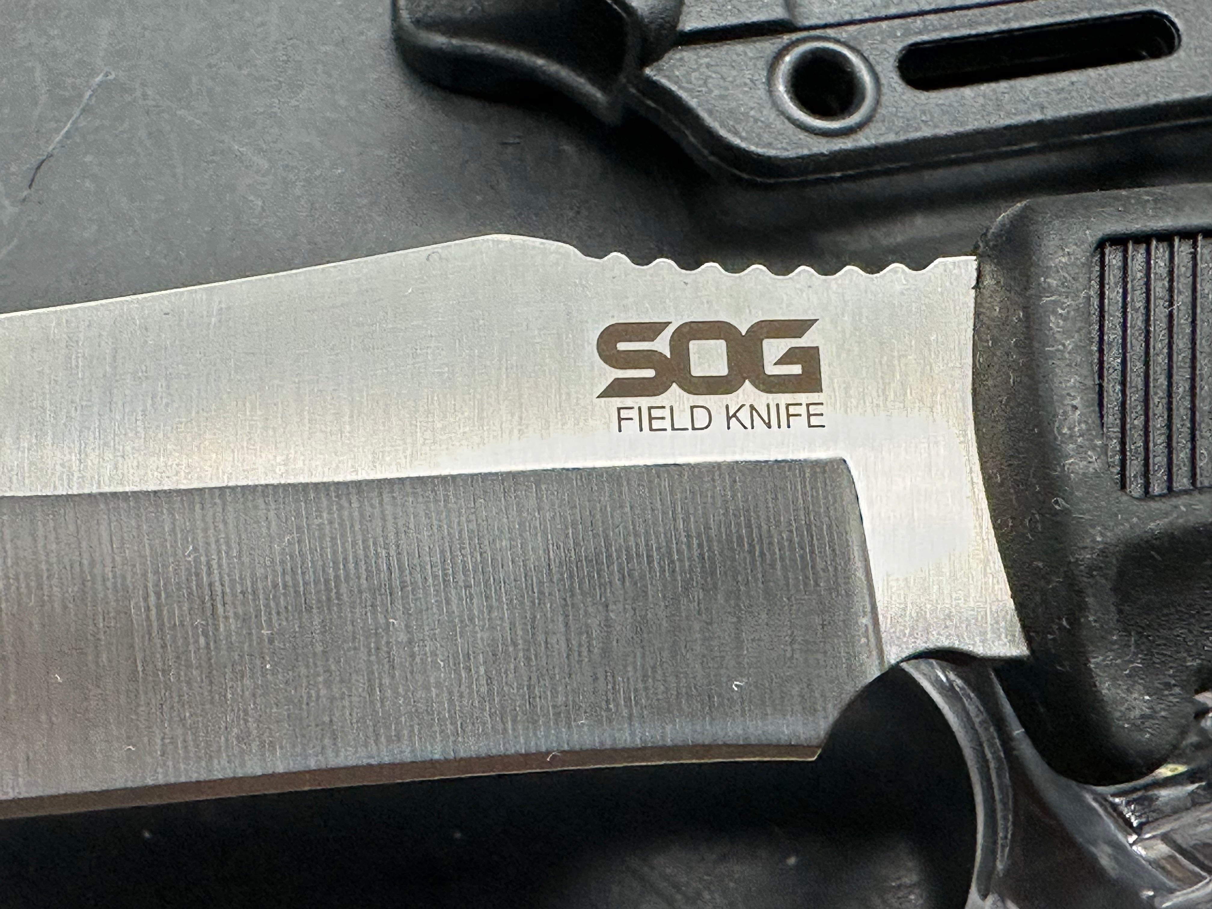 SOG - Field Knife fixed blade