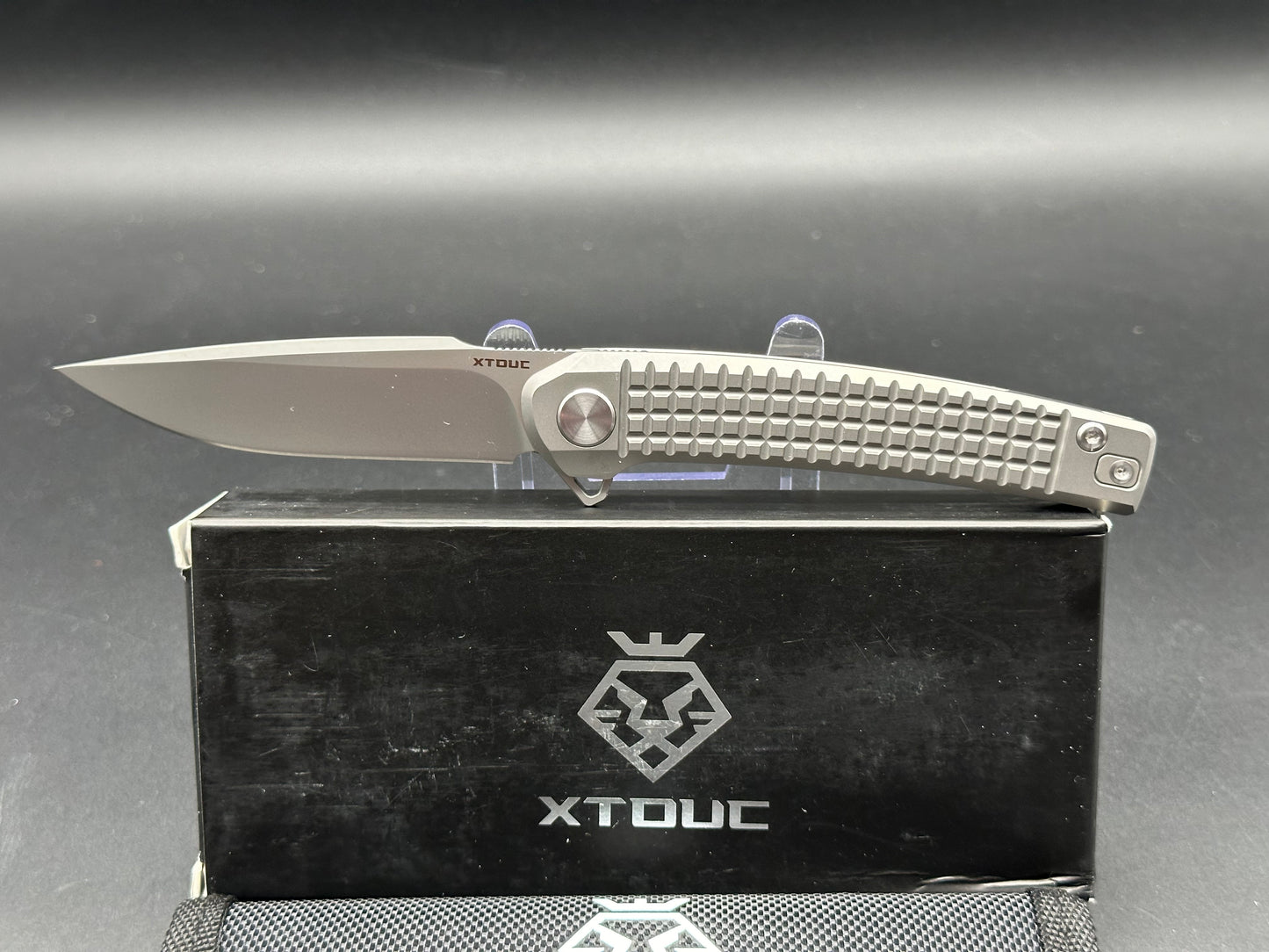 XTOUC RX302, 3.15" M390 Bead Basted Blade with Titanium Frag Handle