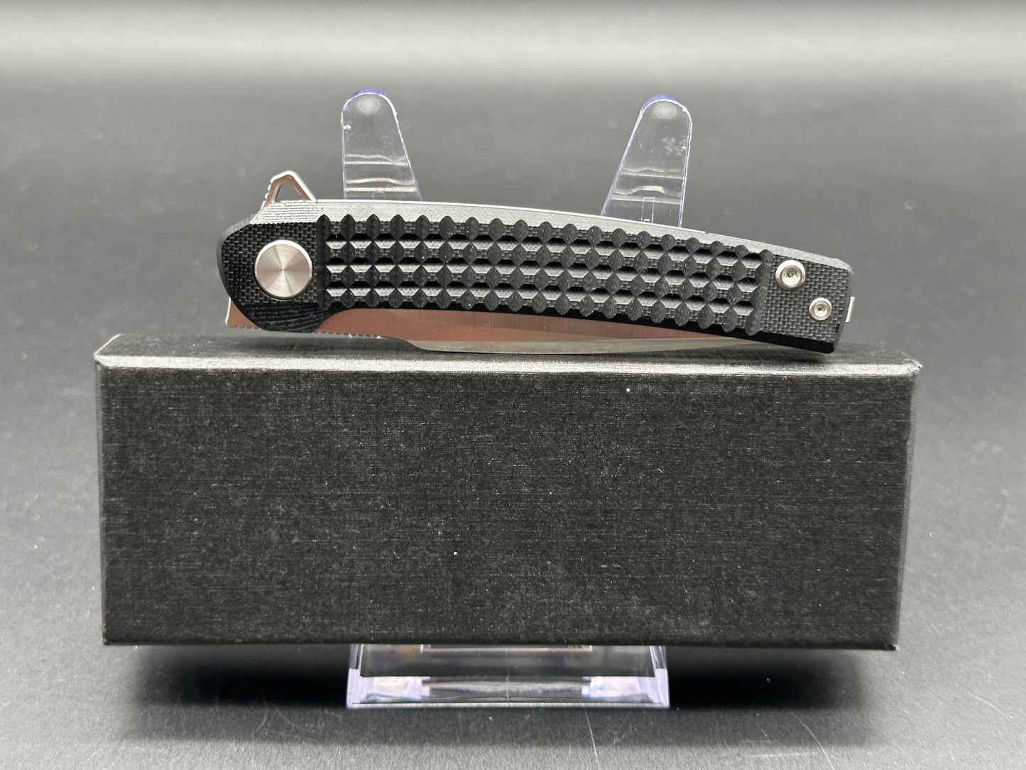 XTOUC XT01A, 3.15" D2 Satin Blade with G10 Black Frag Handle