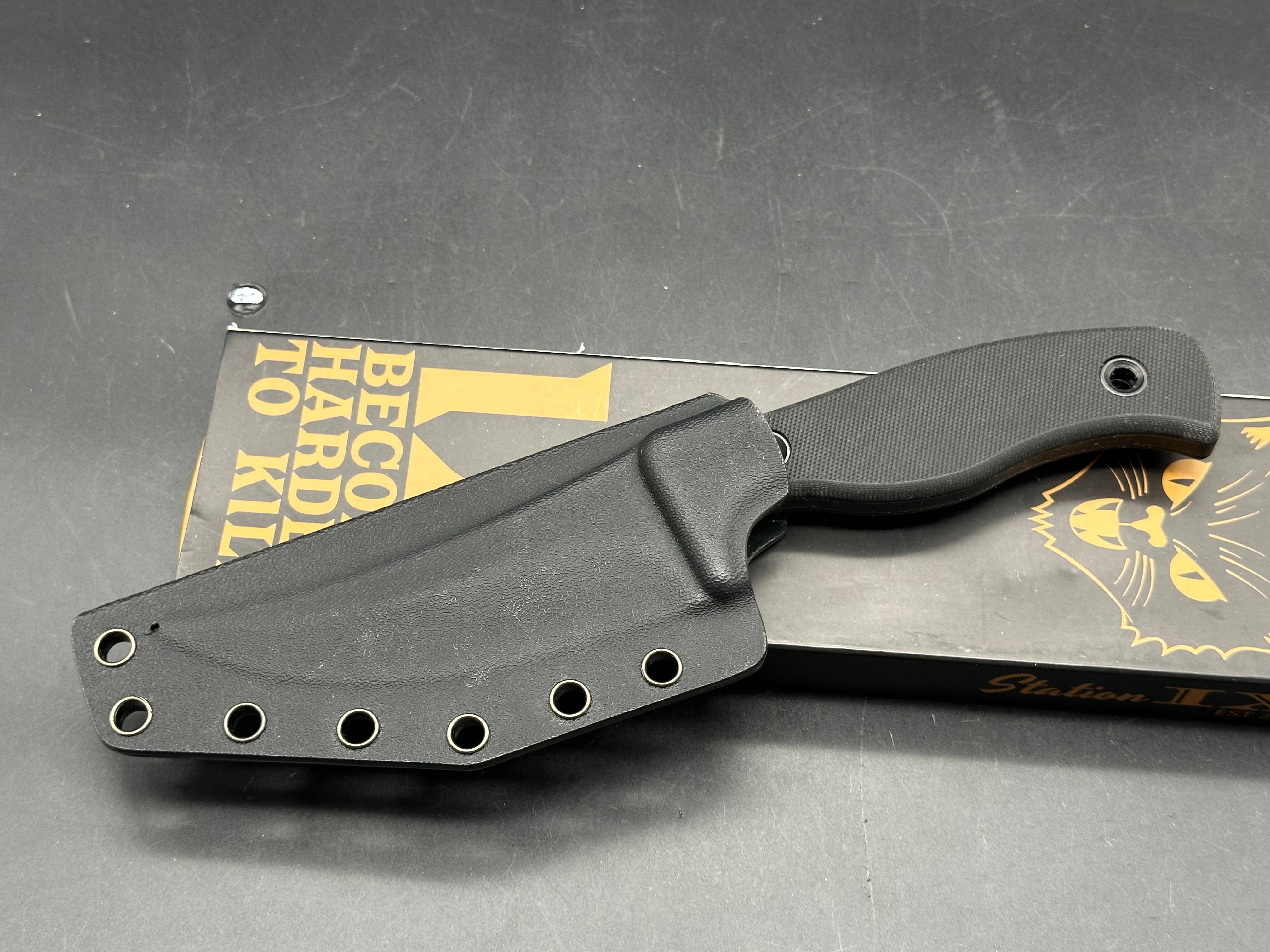 Station IX - #12 Undercover fixed blade