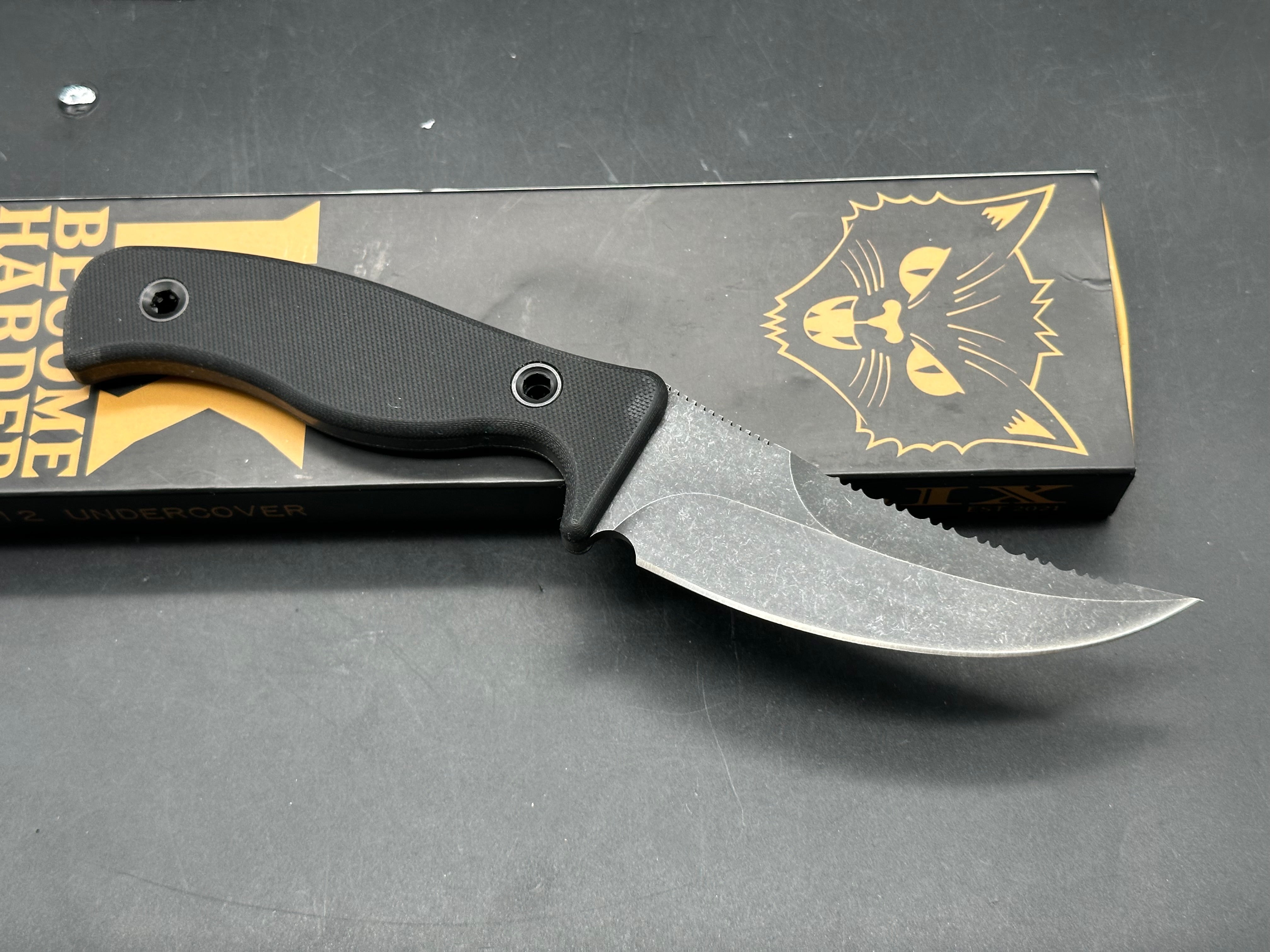 Station IX - #12 Undercover fixed blade