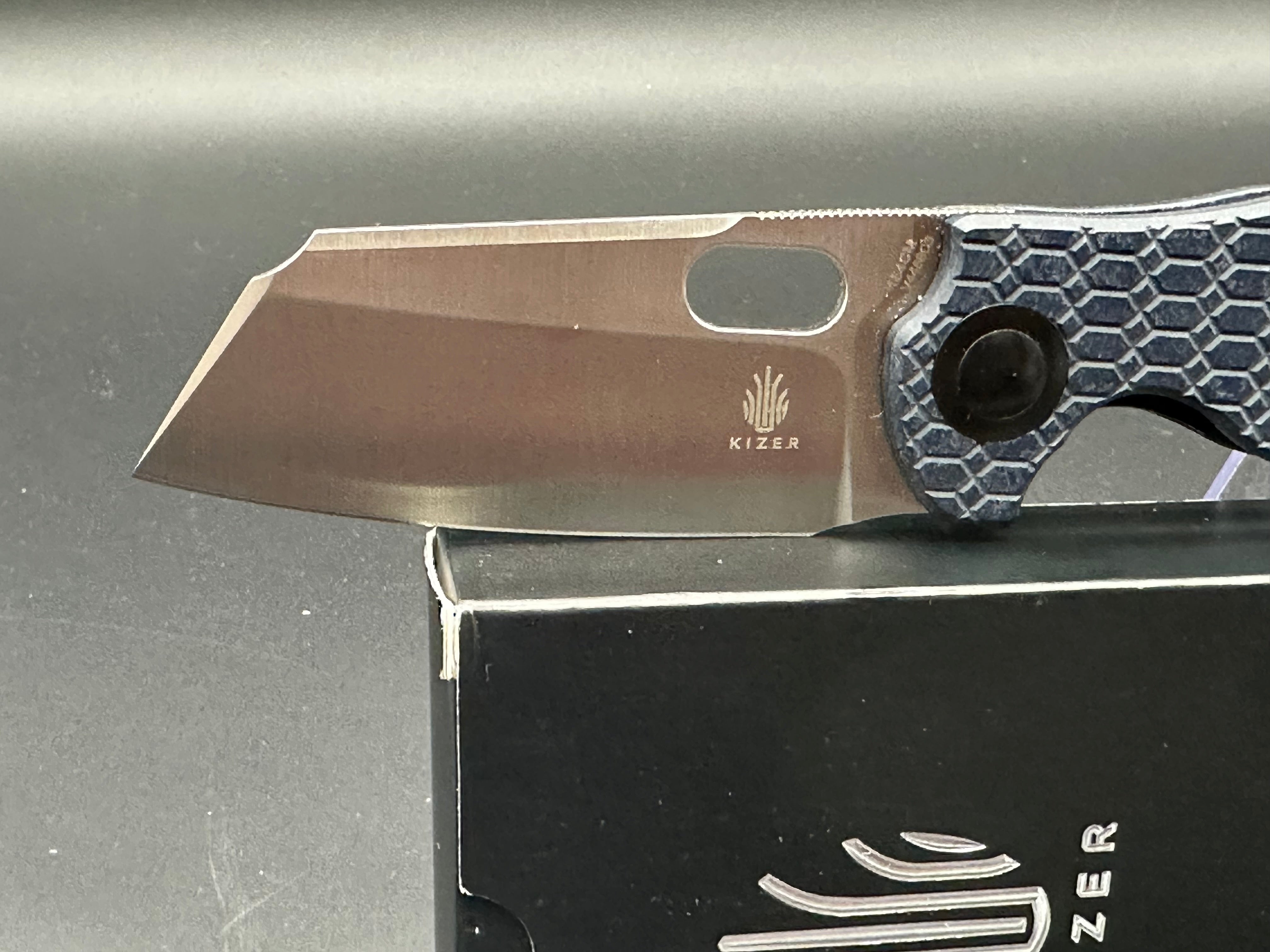 Kizer Sheepdog C01C Liner Lock Knife Blue Richlite (3.25" Satin)