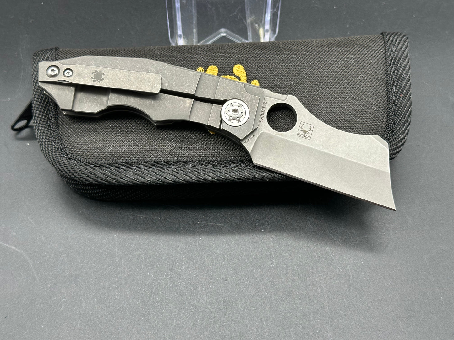 Spyderco Stovepipe Frame Lock Knife Titanium (2.8" Stonewash)