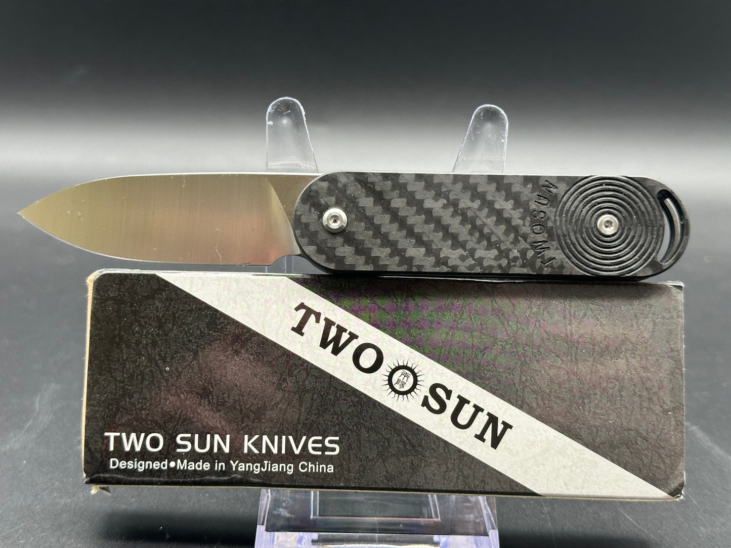 TWOSUN TS362-M390-CF FOLDING KNIFE BLACK CARBON FIBER HANDLE M390 PLAIN EDGE SATIN FINISH