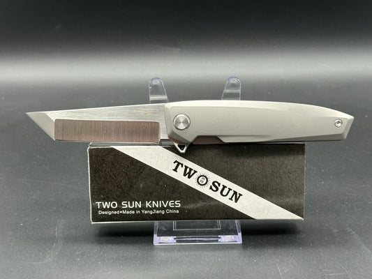 TWOSUN TS295-D2 FOLDING KNIFE GRAY TITANIUM HANDLE FLIPPER D2 PLAIN EDGE