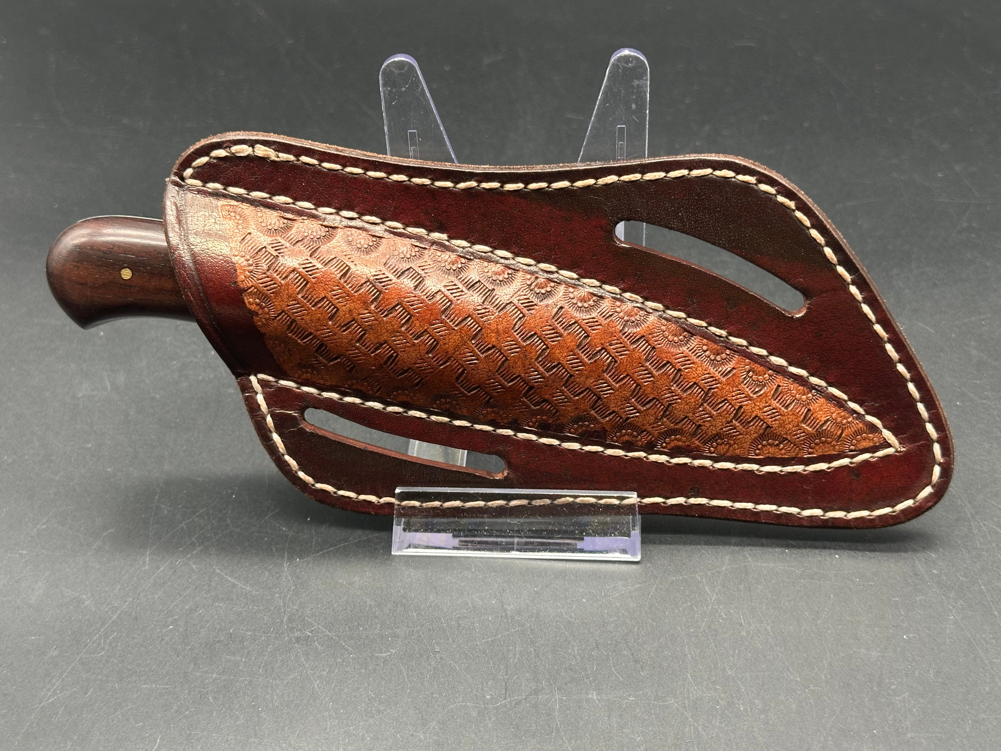 Younique Design “the Hex Mage” rosewood handle w/Wootz steel blade