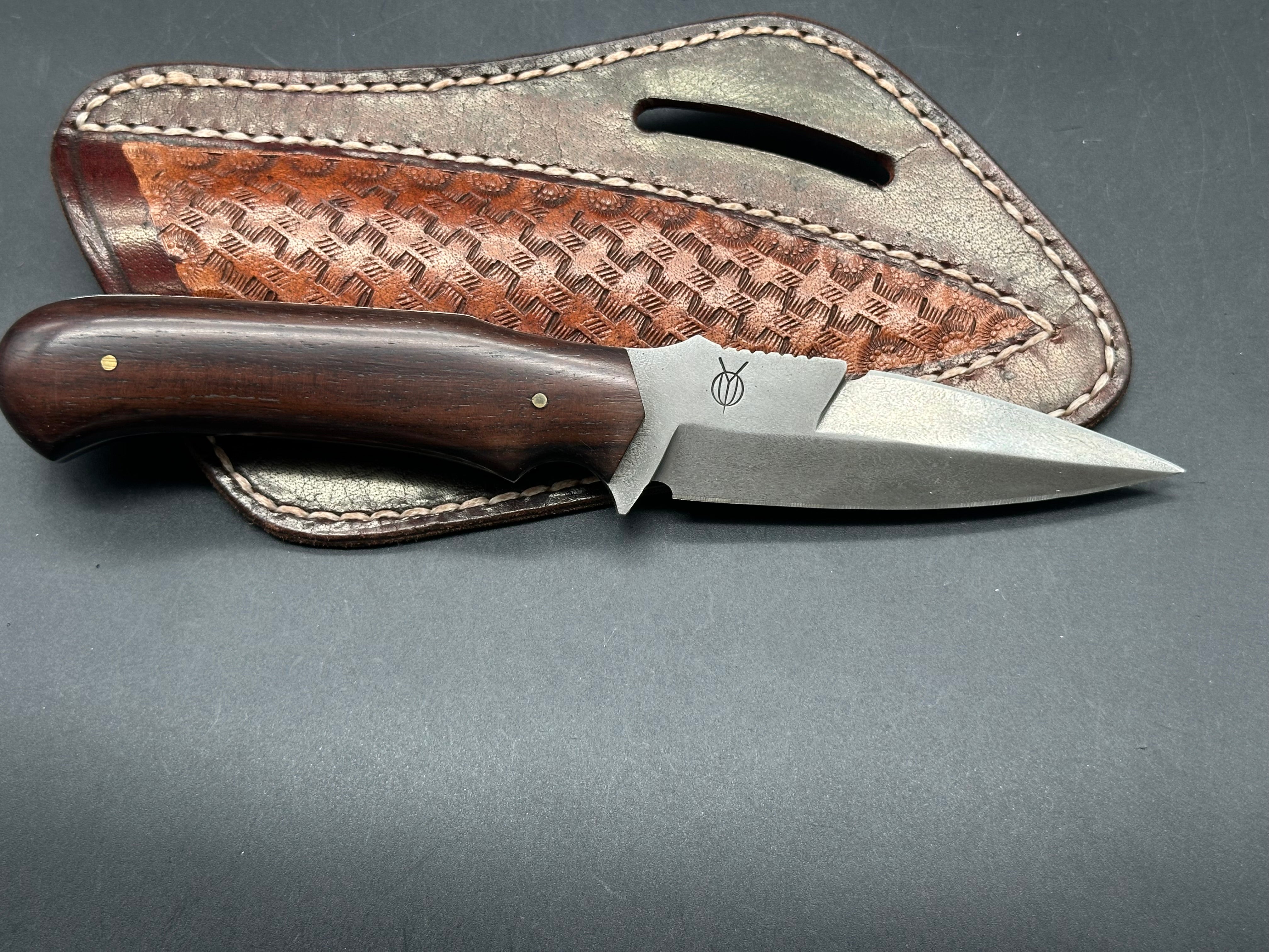 Younique Design “the Hex Mage” rosewood handle w/Wootz steel blade